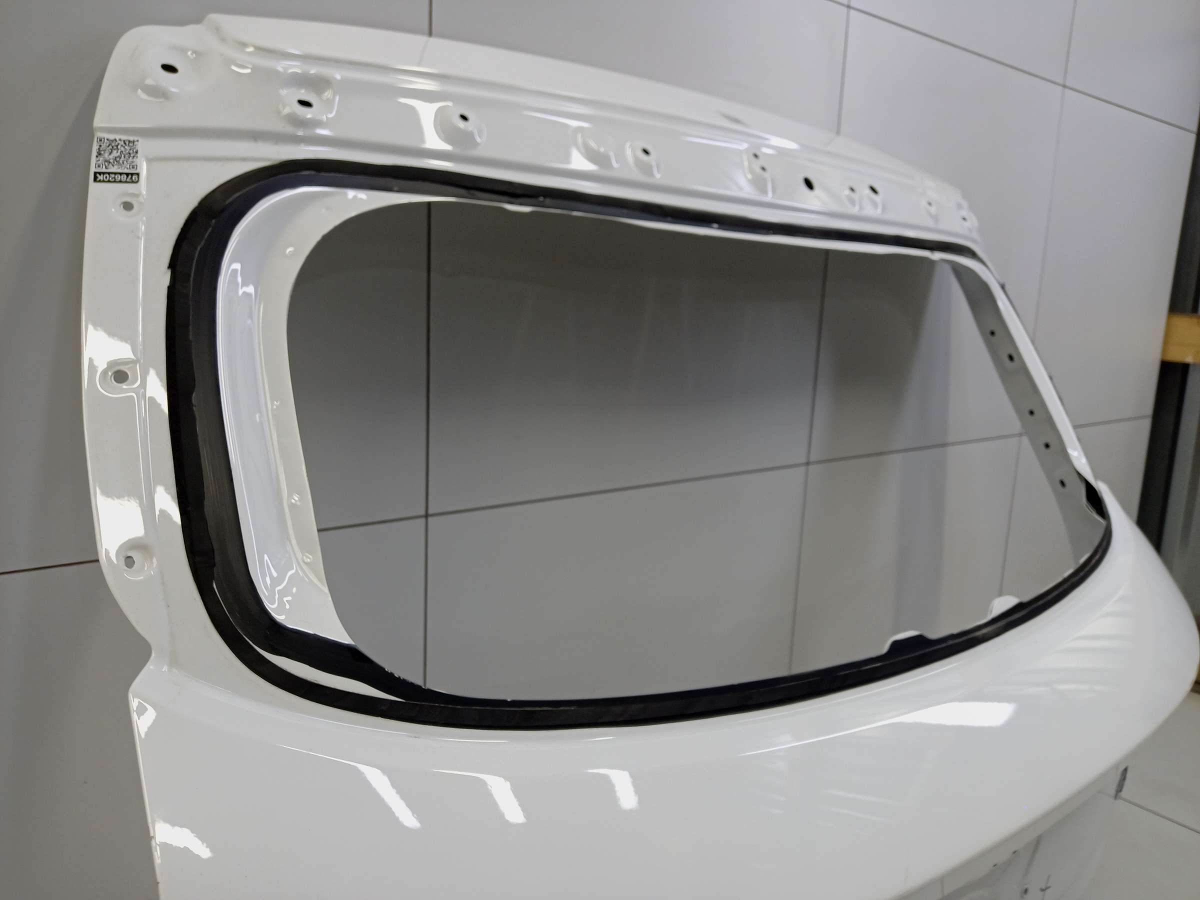 Крышка багажника Geely Coolray