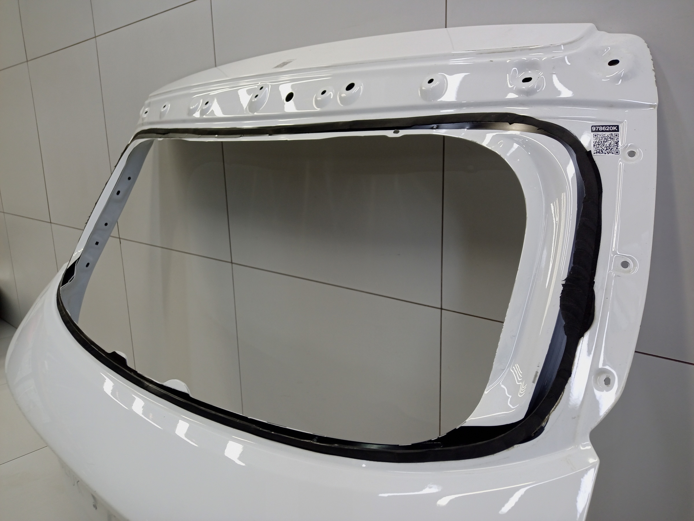 Крышка багажника Geely Coolray