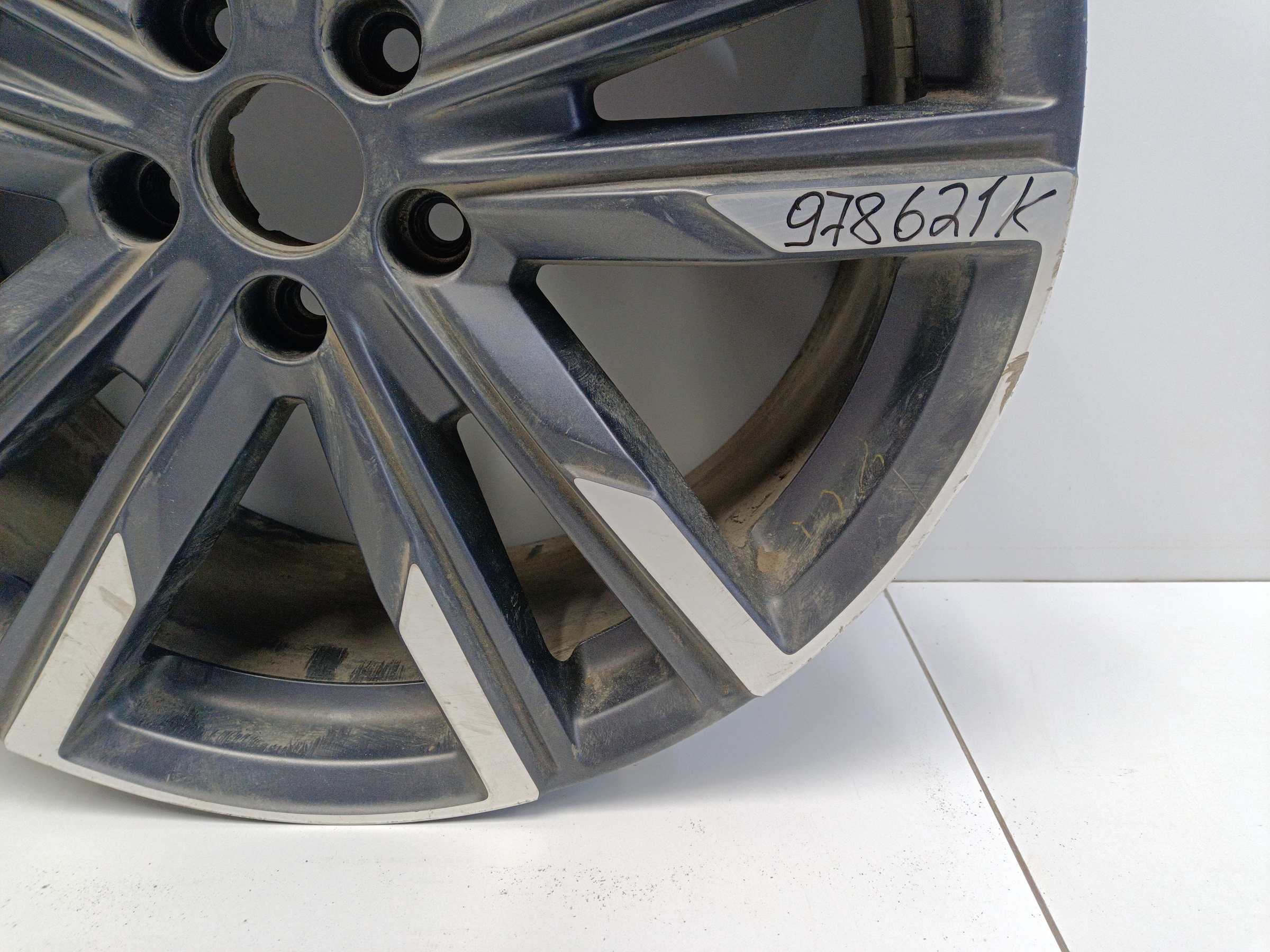 Диск колеса литой Geely Monjaro R20