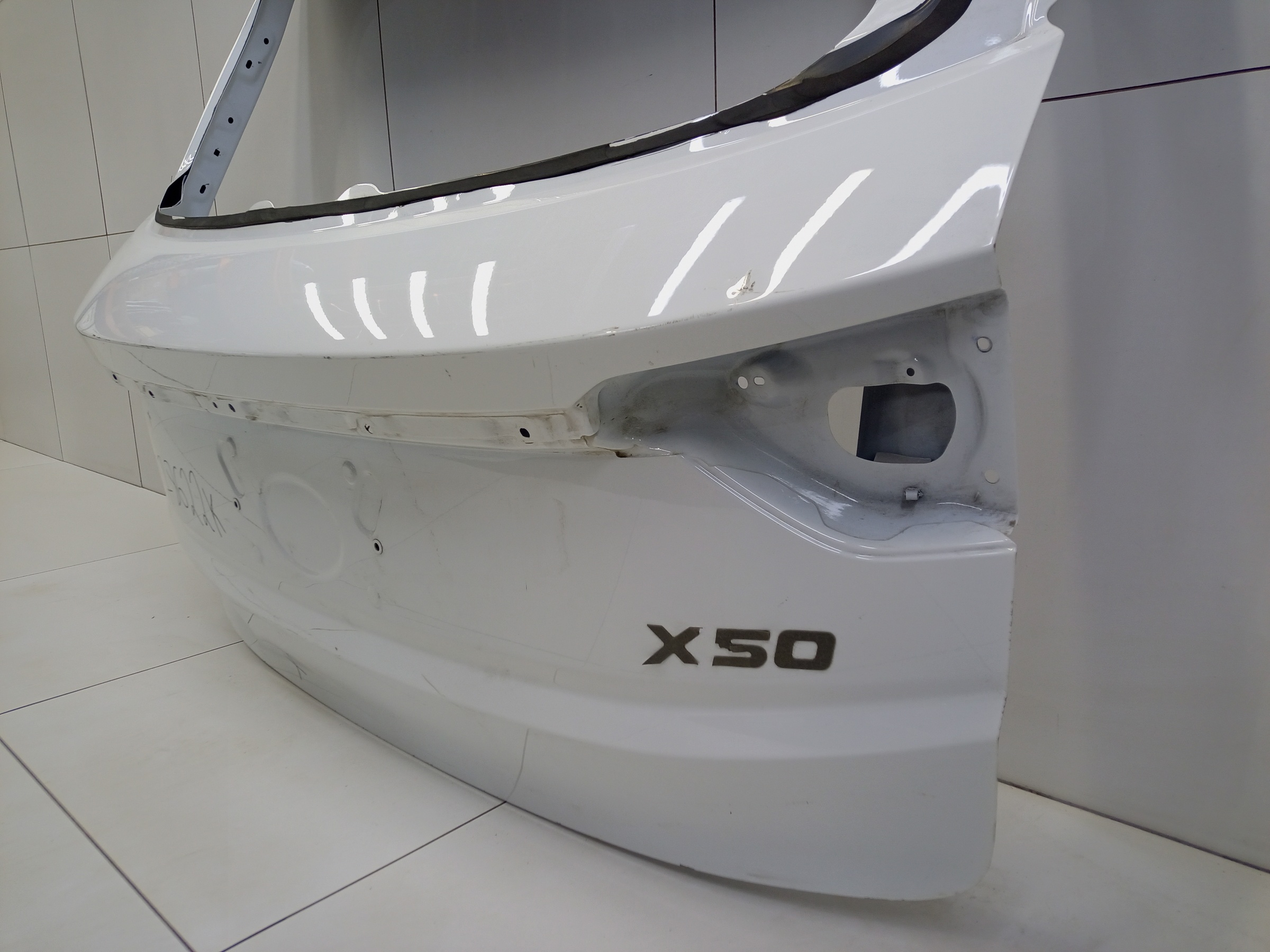 Крышка багажника Geely Coolray