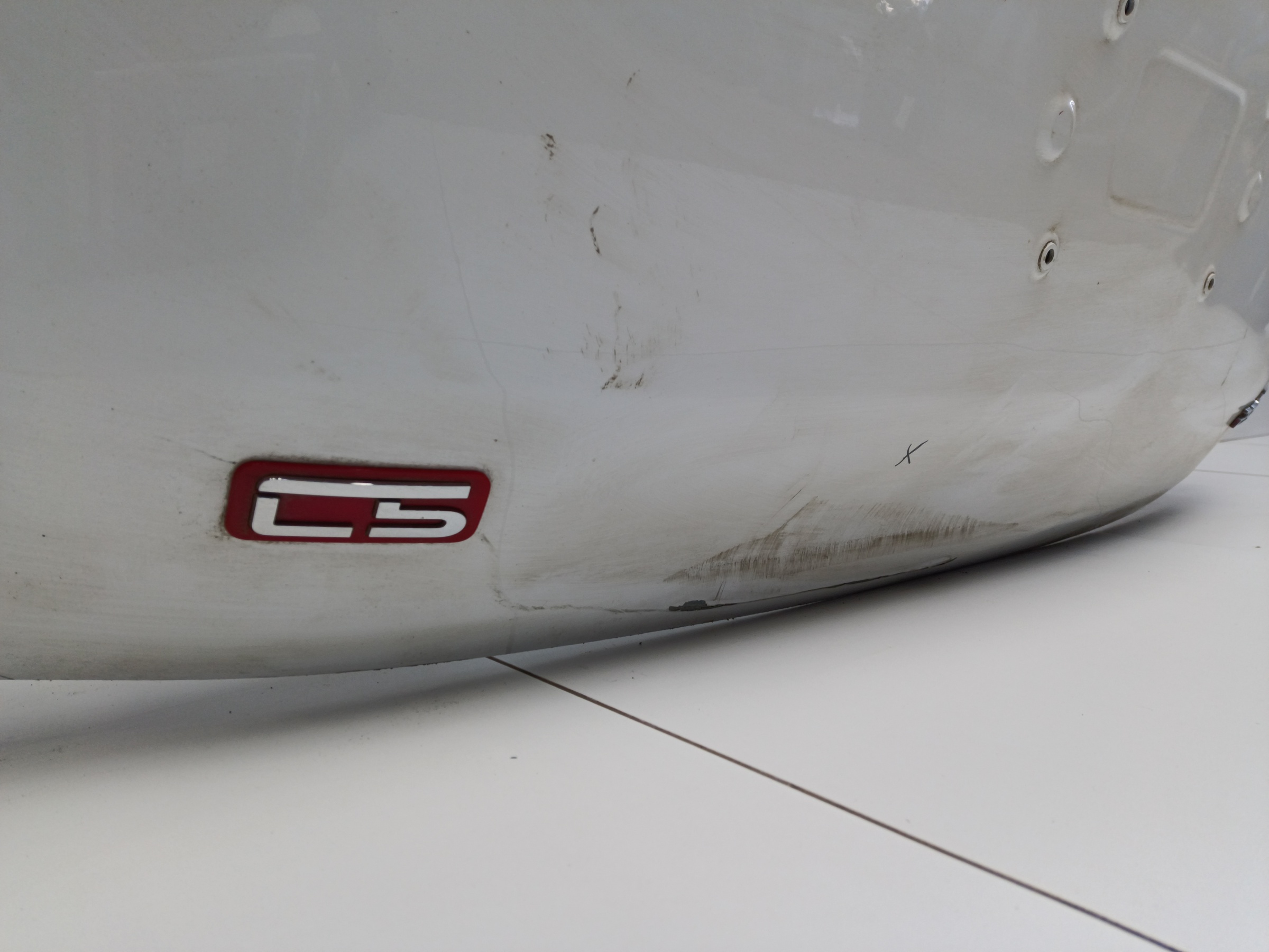 Крышка багажника Omoda C5 с датчиком защемления