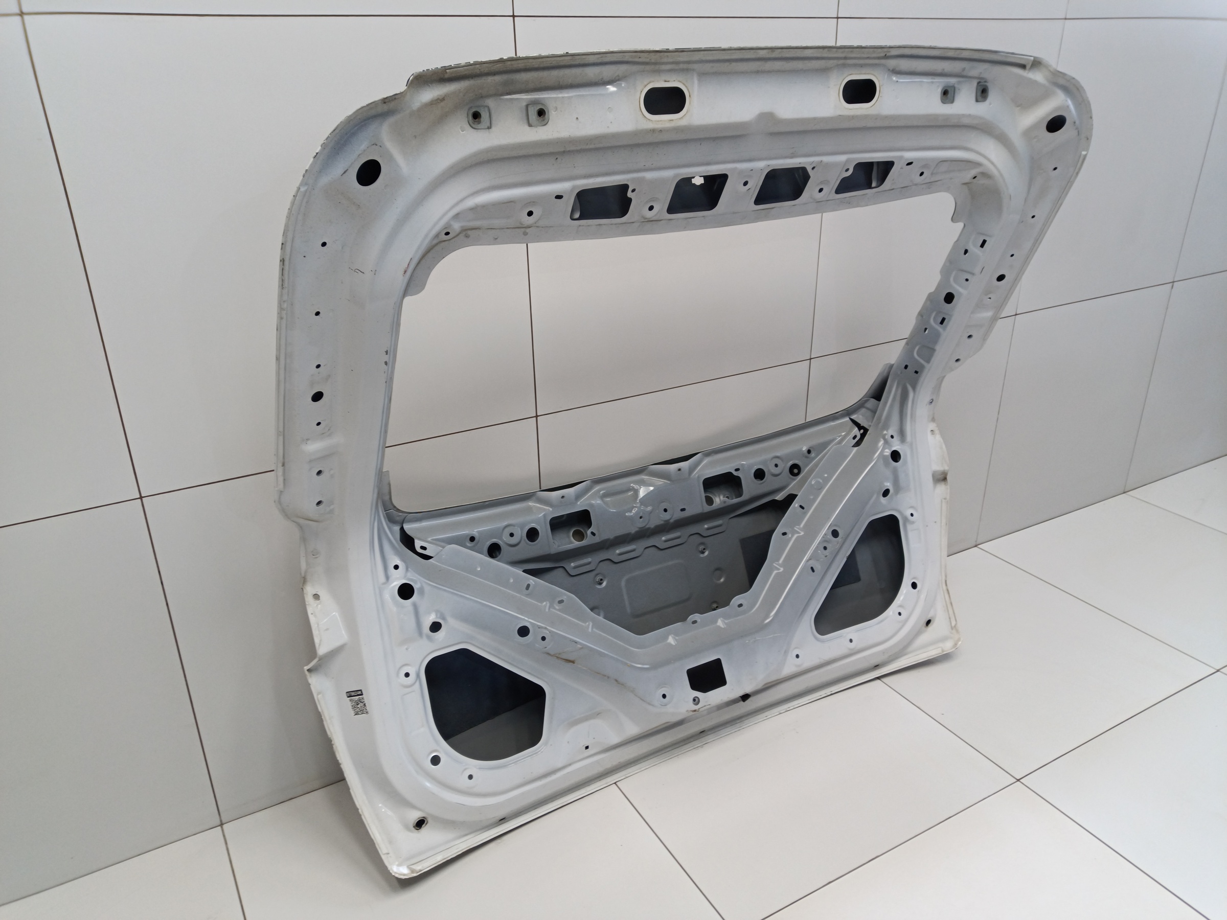 Крышка багажника Omoda C5 с датчиком защемления