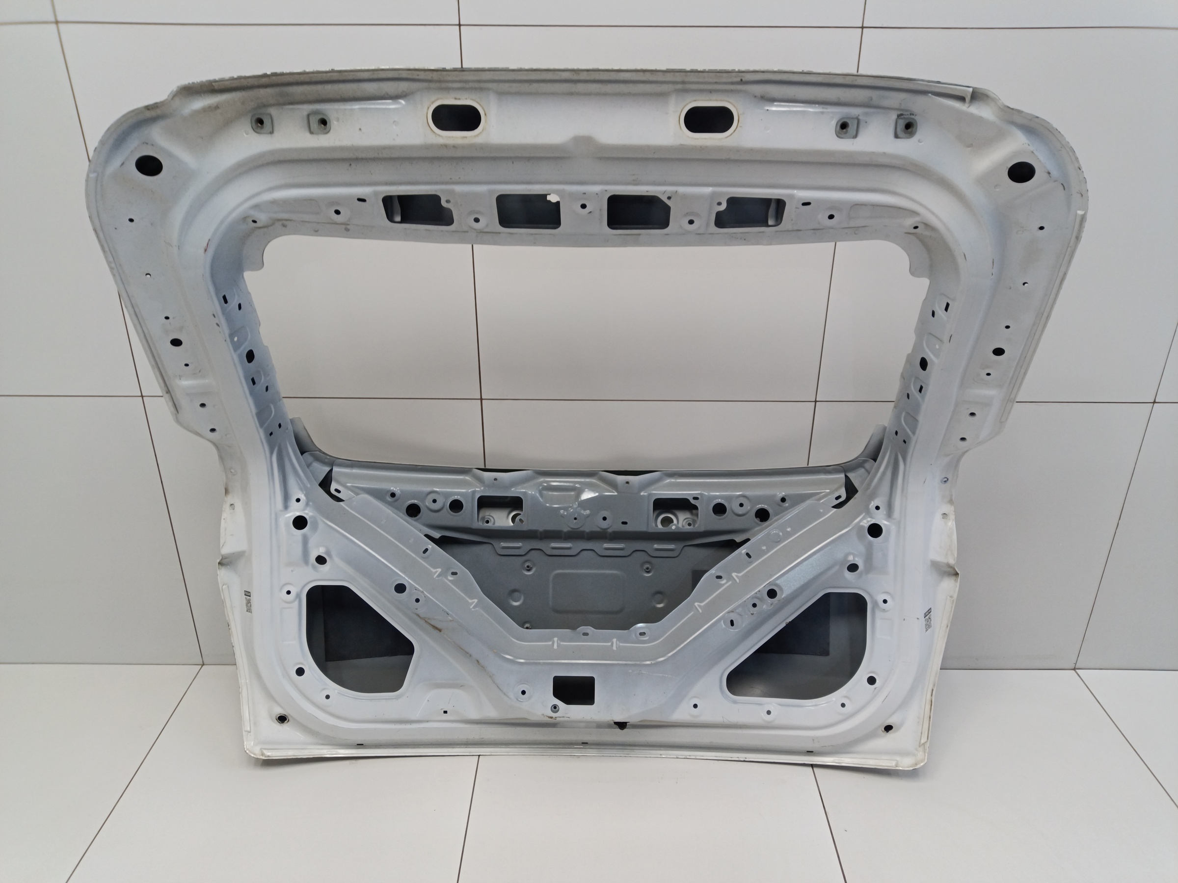 Крышка багажника Omoda C5 с датчиком защемления