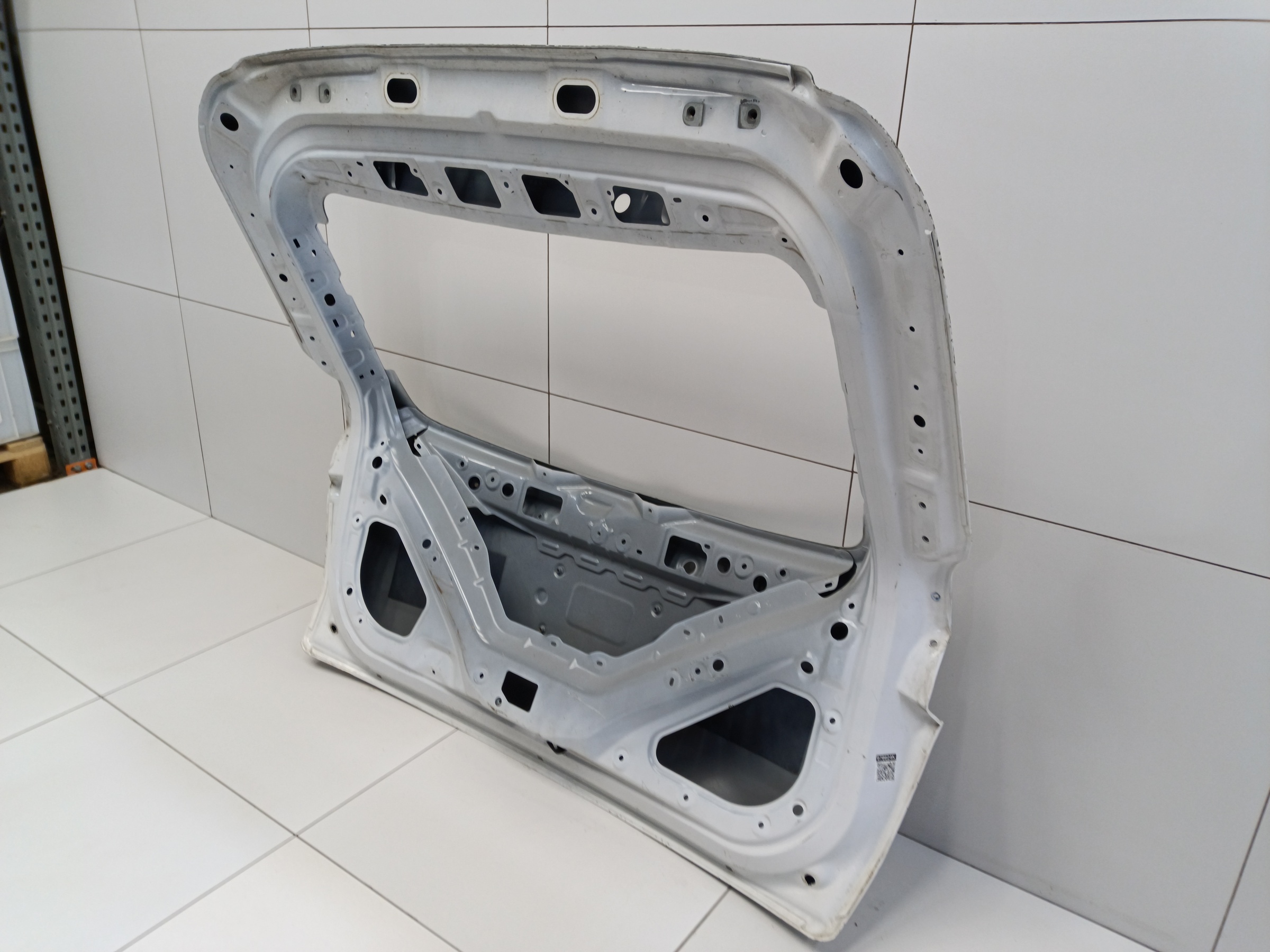 Крышка багажника Omoda C5 с датчиком защемления