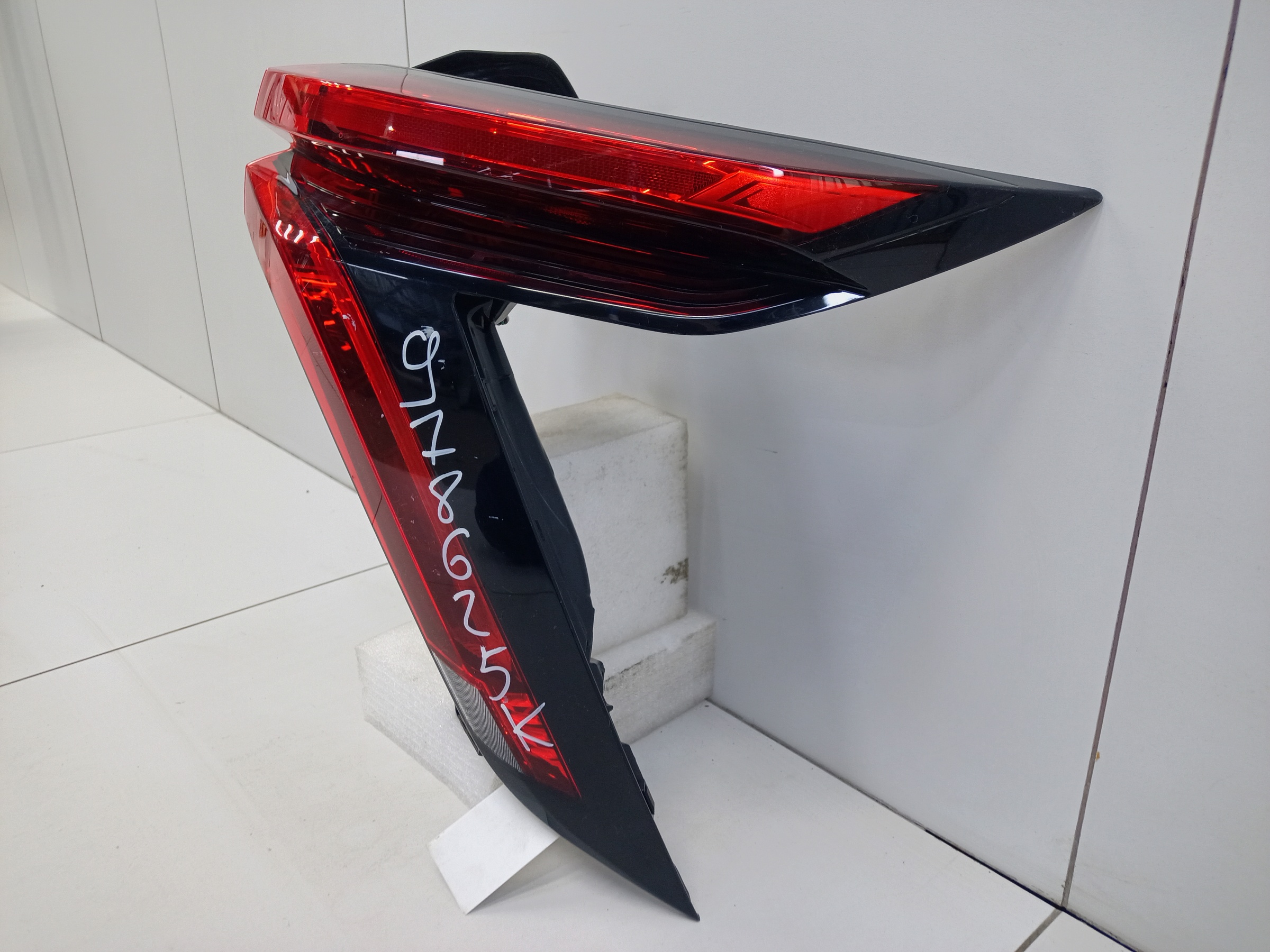 Фонарь задний правый Haval F7 2