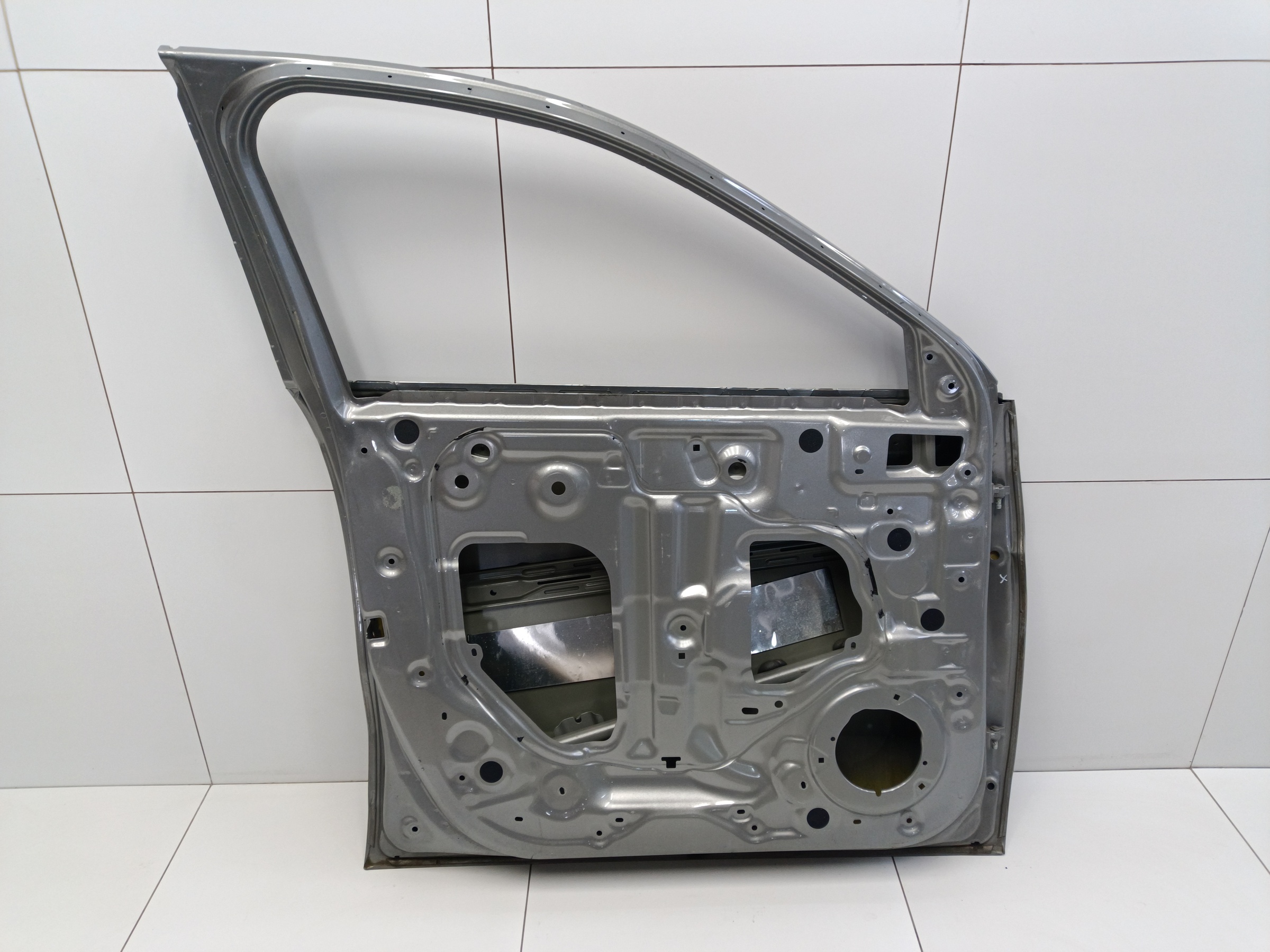 Дверь передняя левая Haval Jolion Restail
