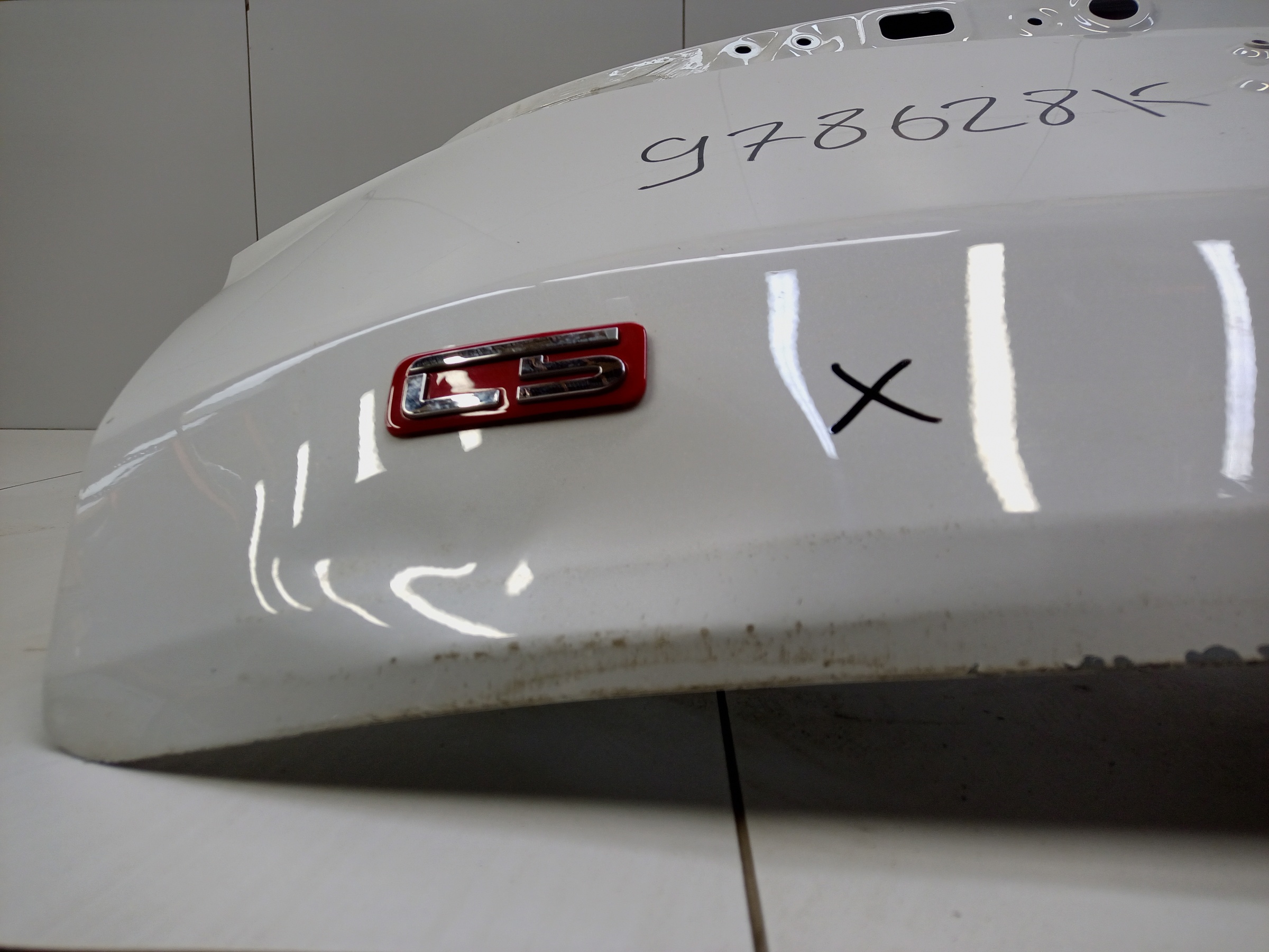 Крышка багажника Omoda C5 без датчика защемления