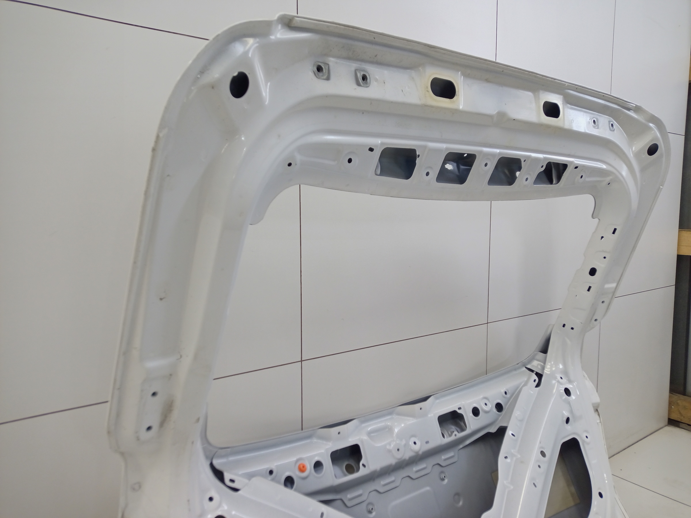 Крышка багажника Omoda C5 без датчика защемления