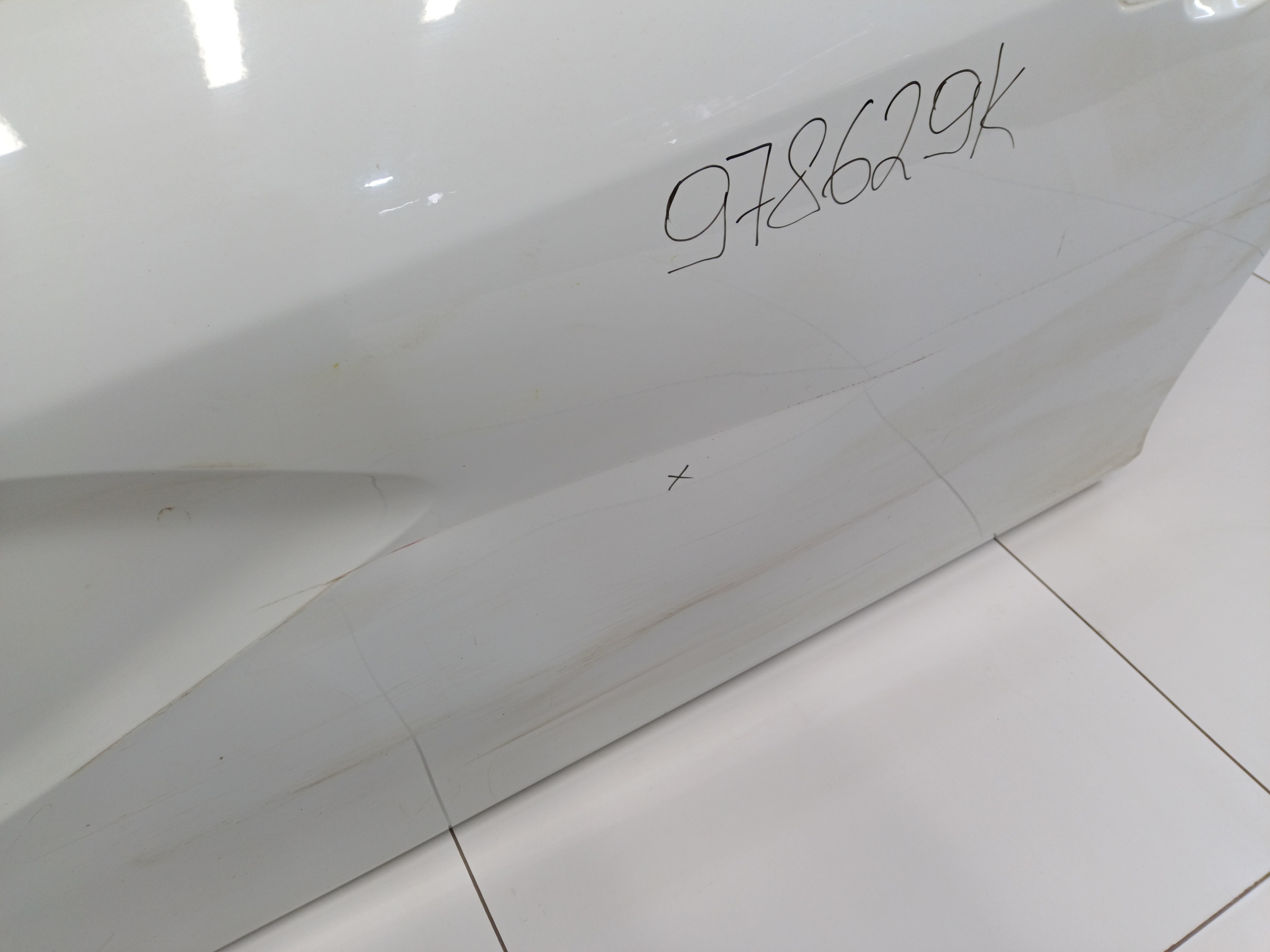 Дверь передняя левая Lada Vesta