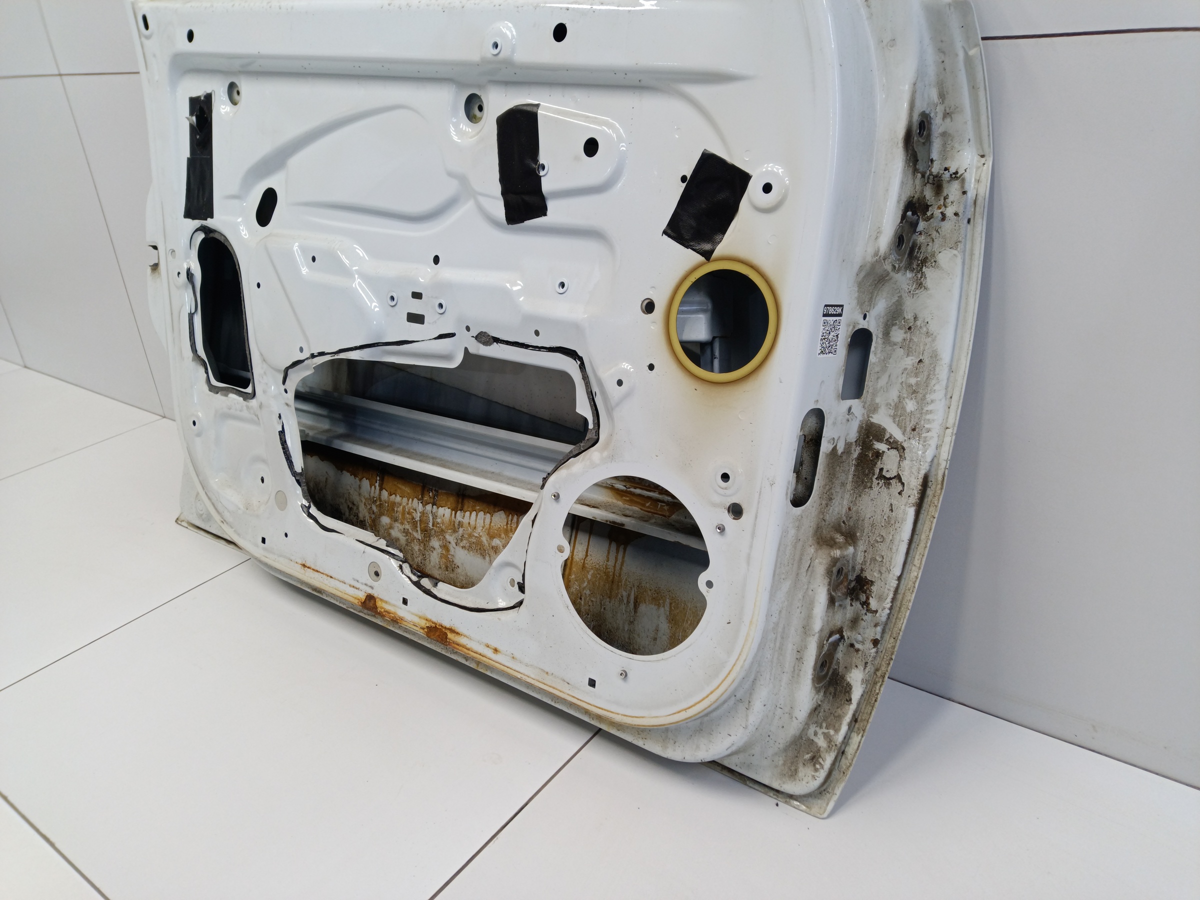 Дверь передняя левая Lada Vesta