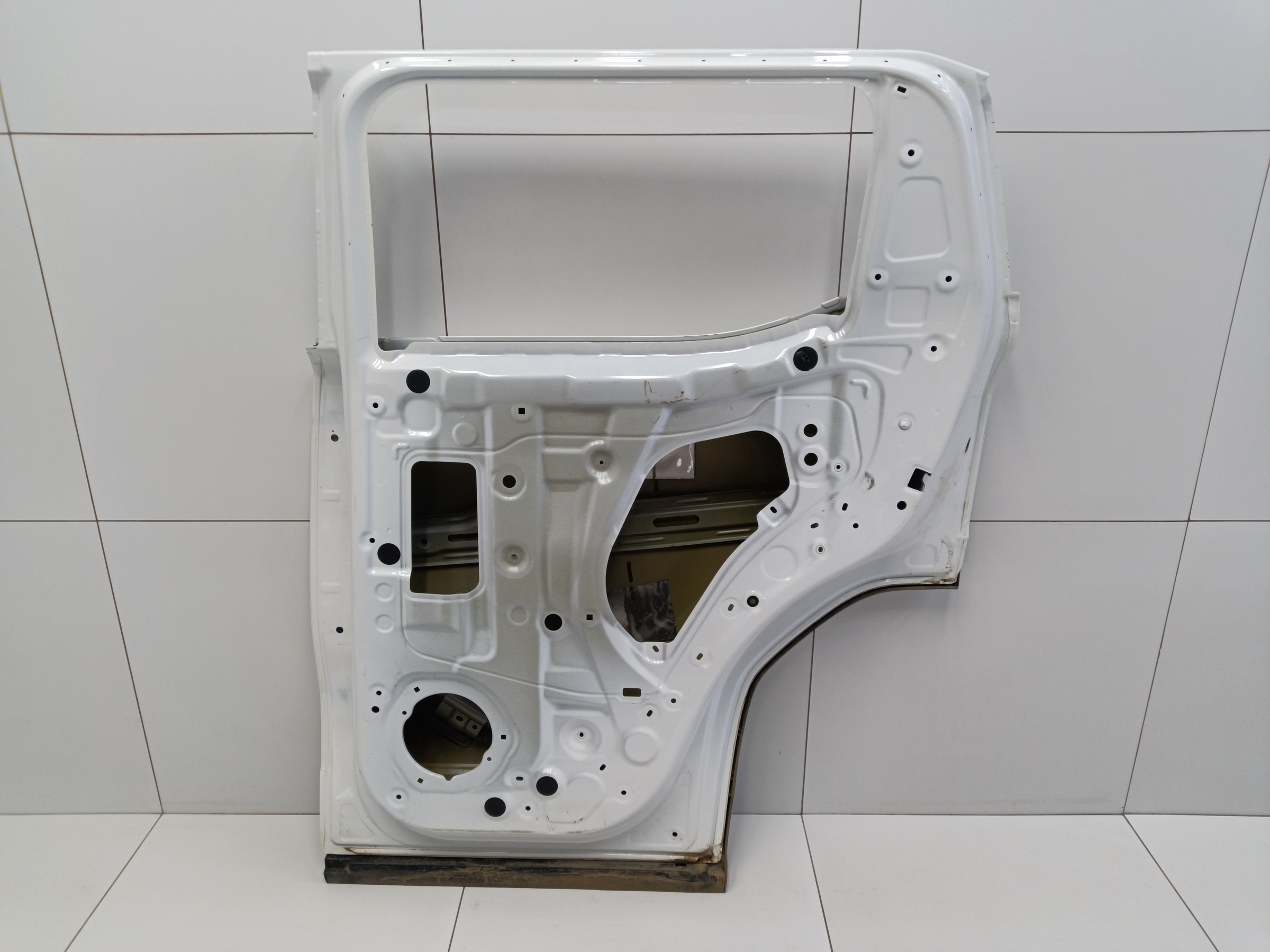 Дверь задняя правая Haval H3