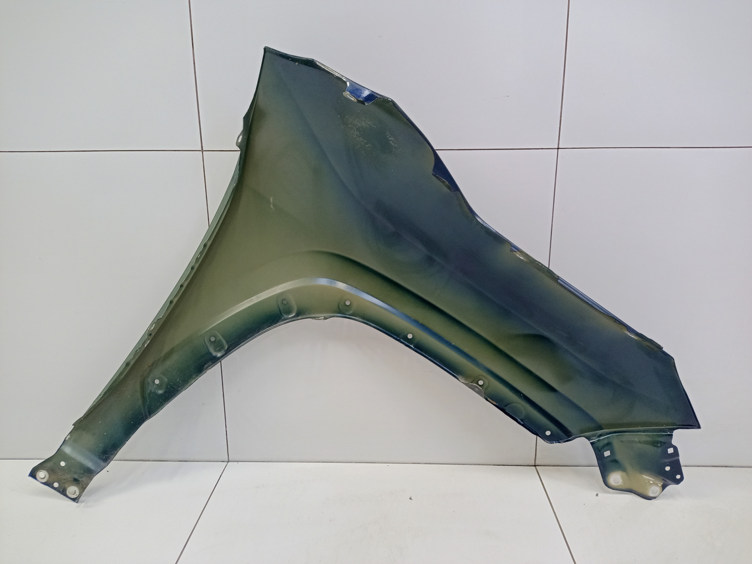 Крыло переднее левое Toyota RAV4 XA50