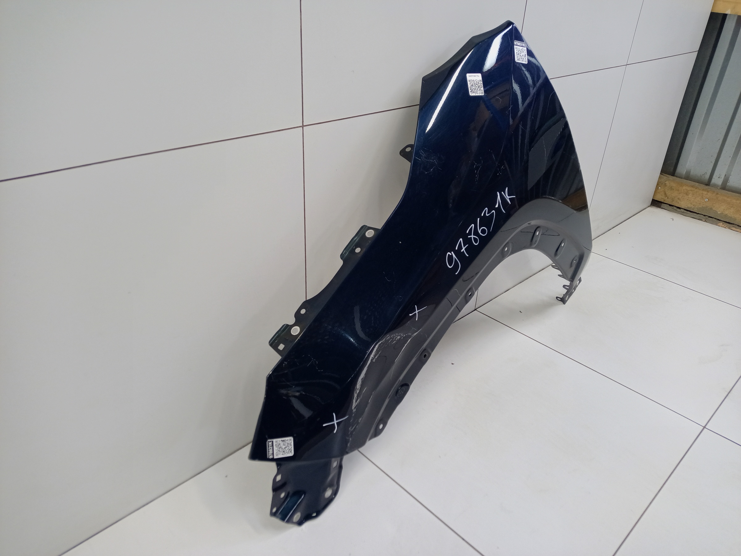 Крыло переднее левое Toyota RAV4 XA50