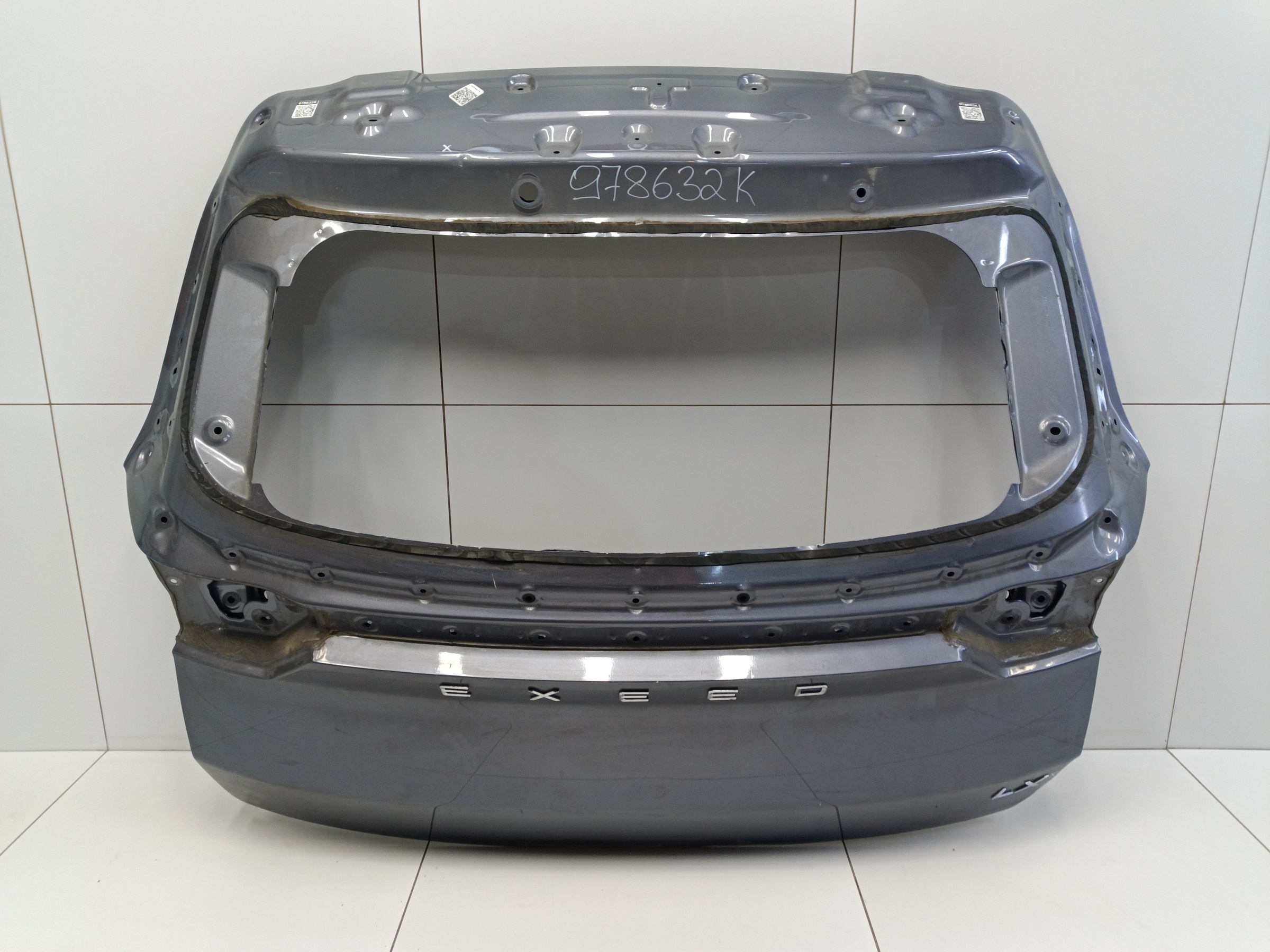 Крышка багажника Exeed LX