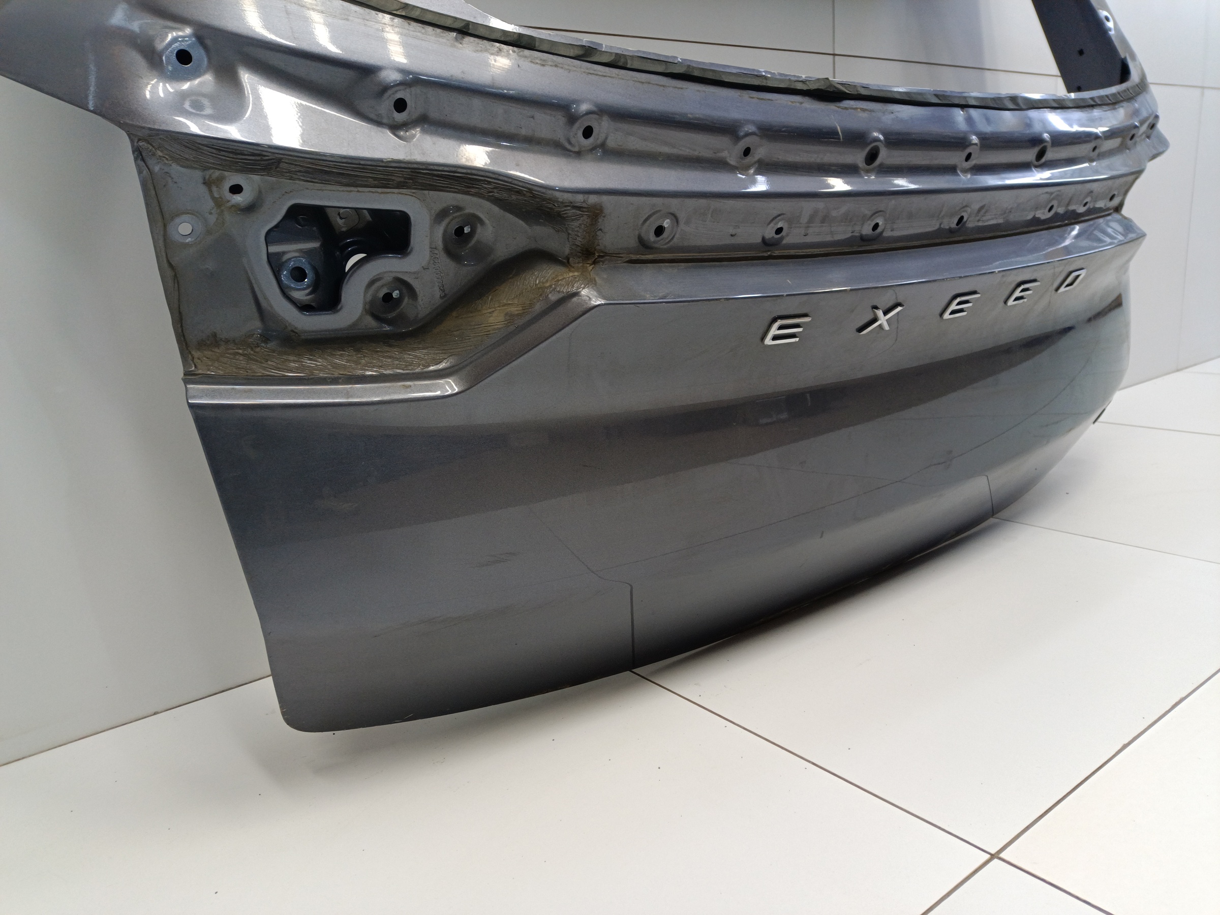 Крышка багажника Exeed LX