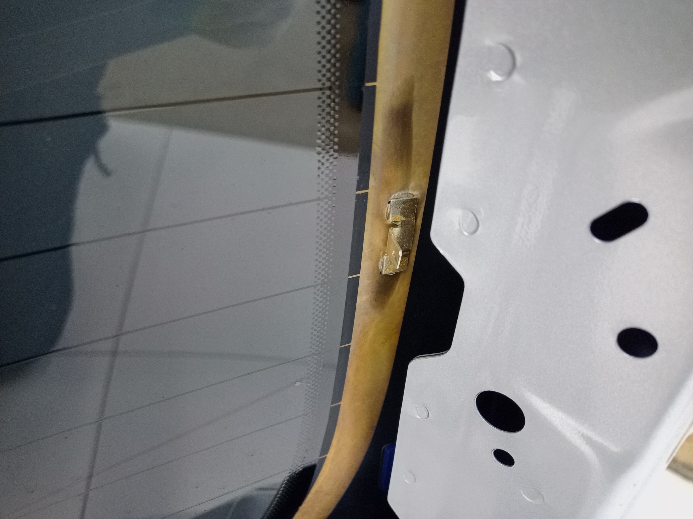 Стекло крышки багажника Chery Tiggo 7 Pro