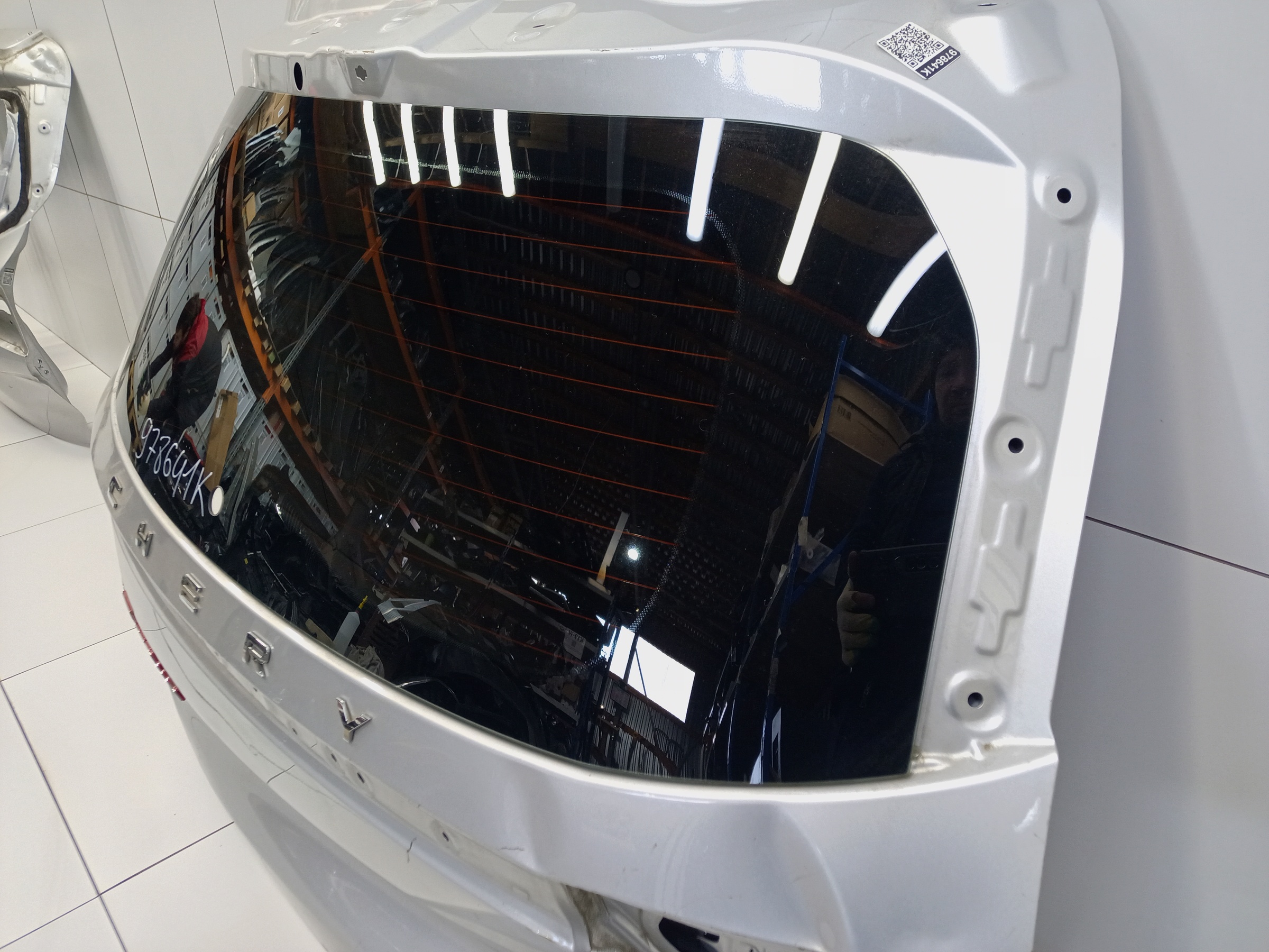 Стекло крышки багажника Chery Tiggo 7 Pro