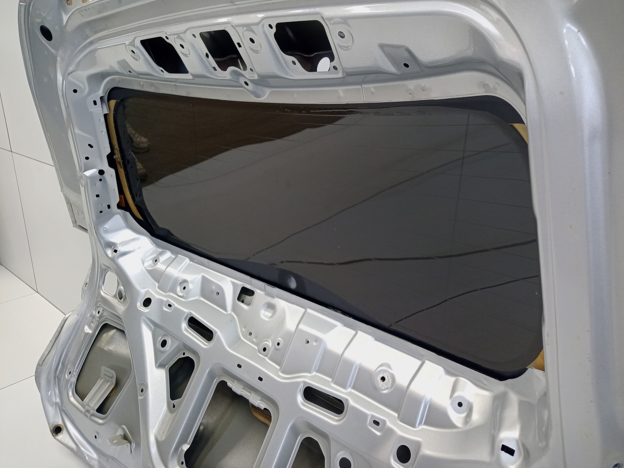 Стекло крышки багажника Chery Tiggo 7 Pro