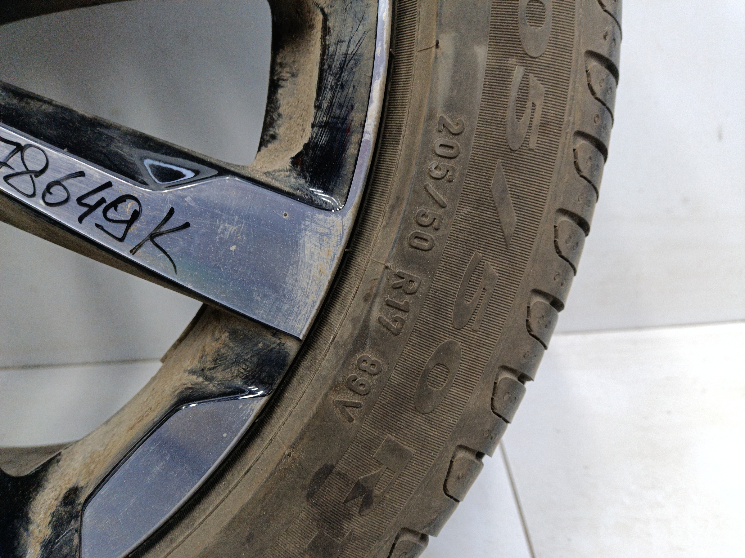 Диск колеса литой Lada Vesta Cross R17