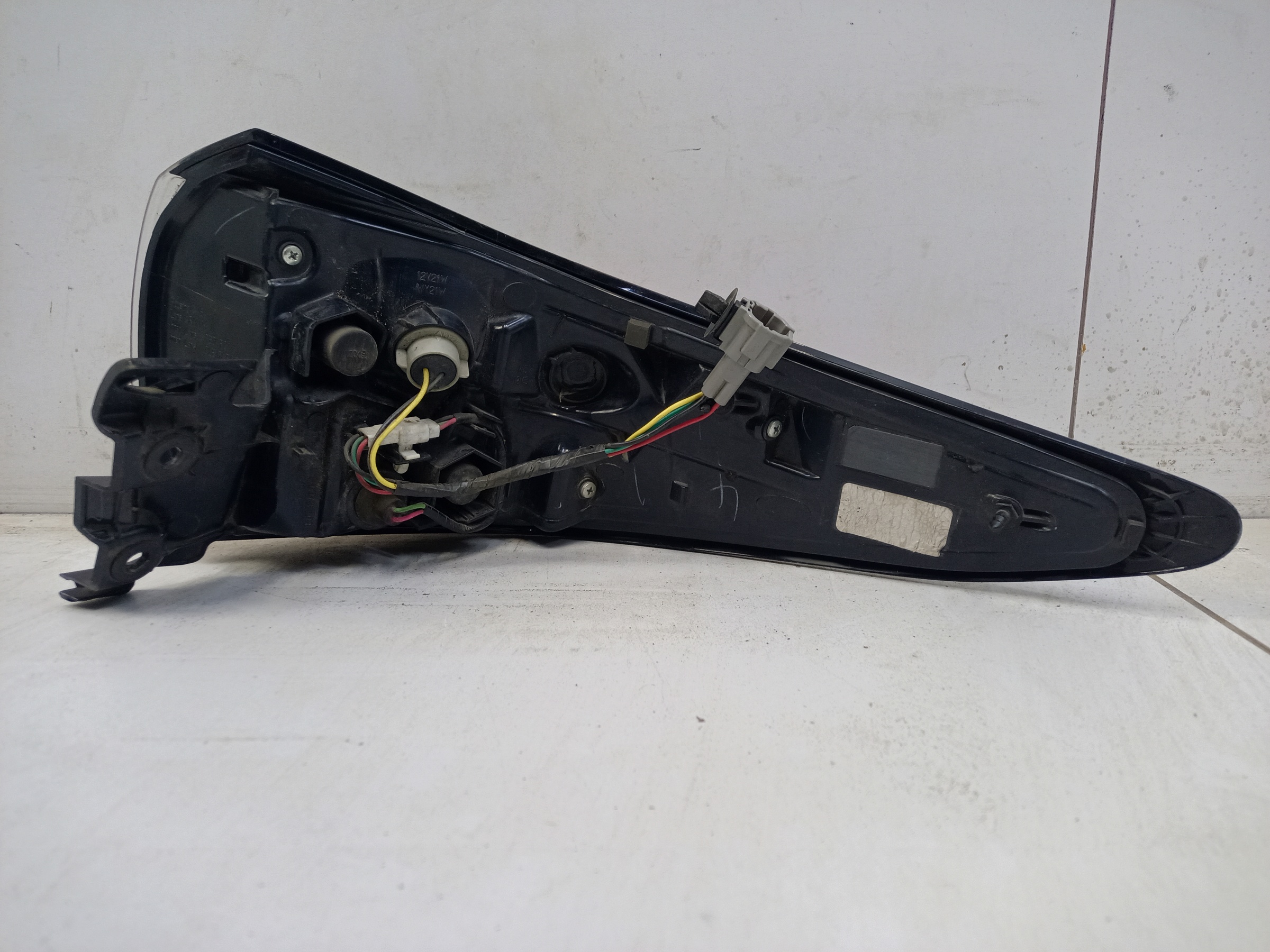 Фонарь задний левый наружный Nissan Murano Z52