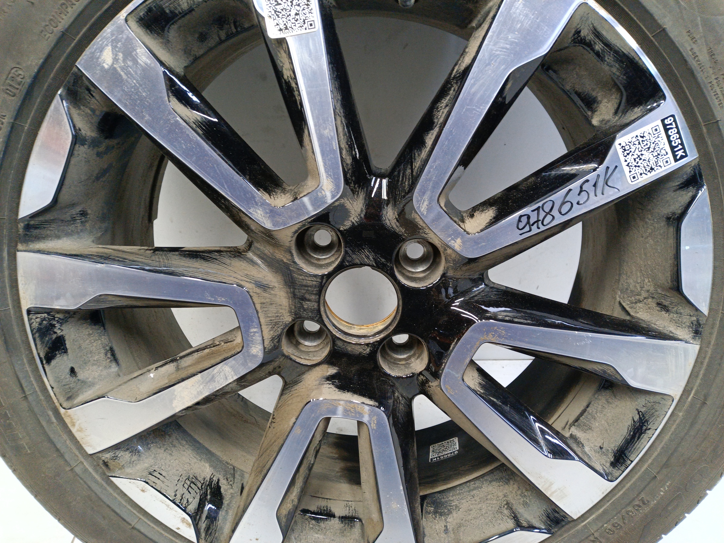 Диск колеса литой Lada Vesta Cross R17