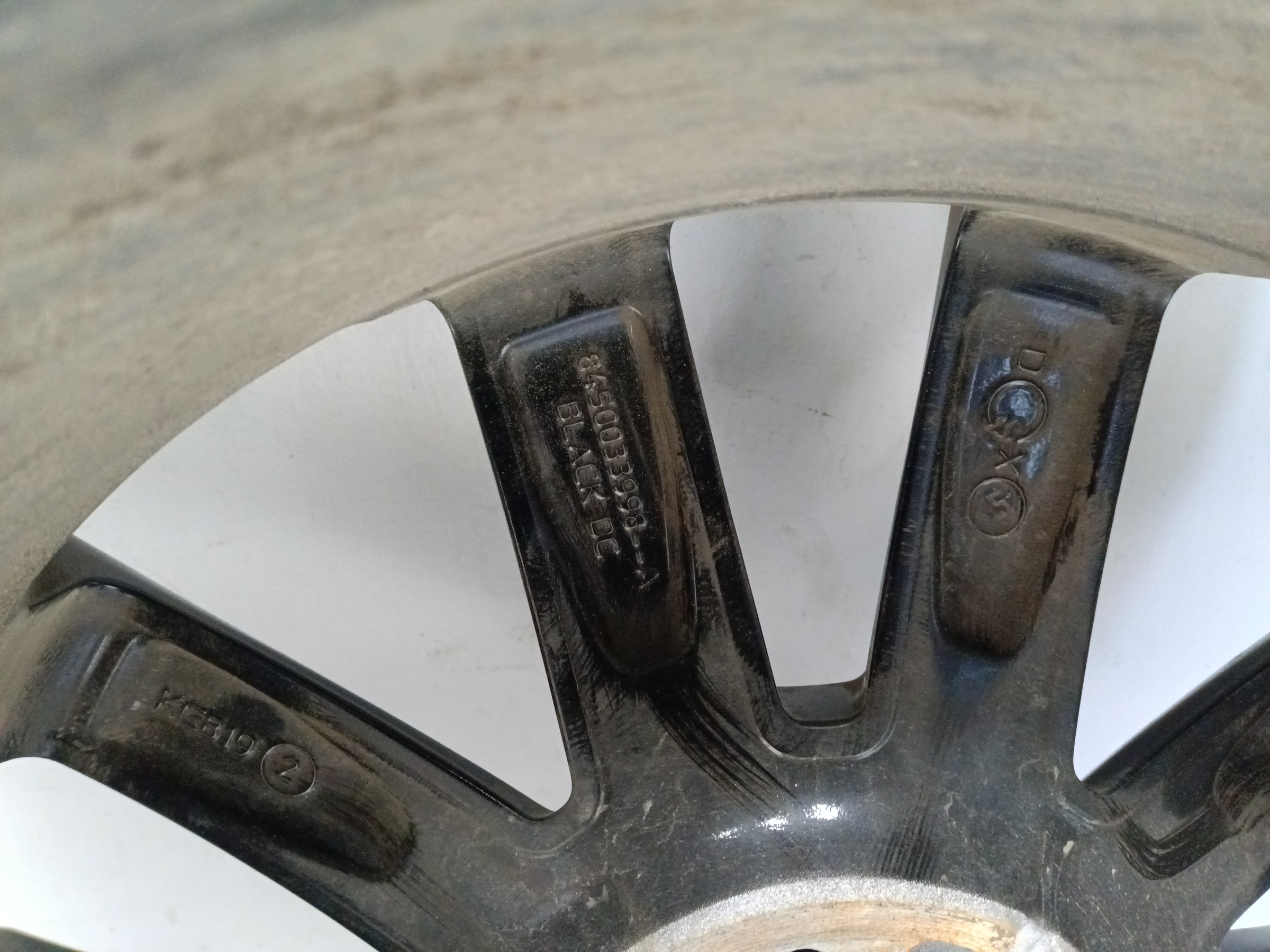 Диск колеса литой Lada Vesta Cross R17