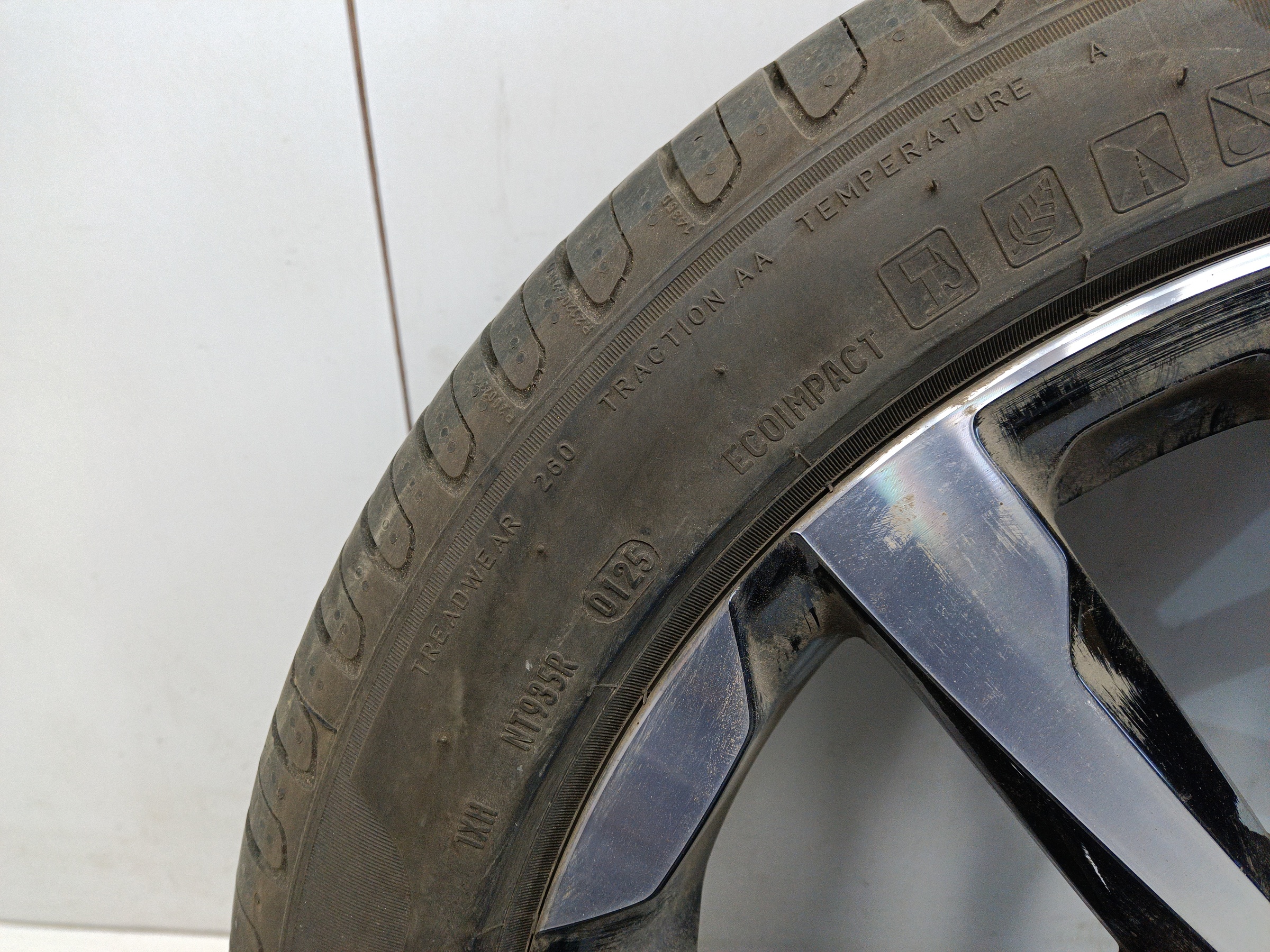 Диск колеса литой Lada Vesta Cross R17