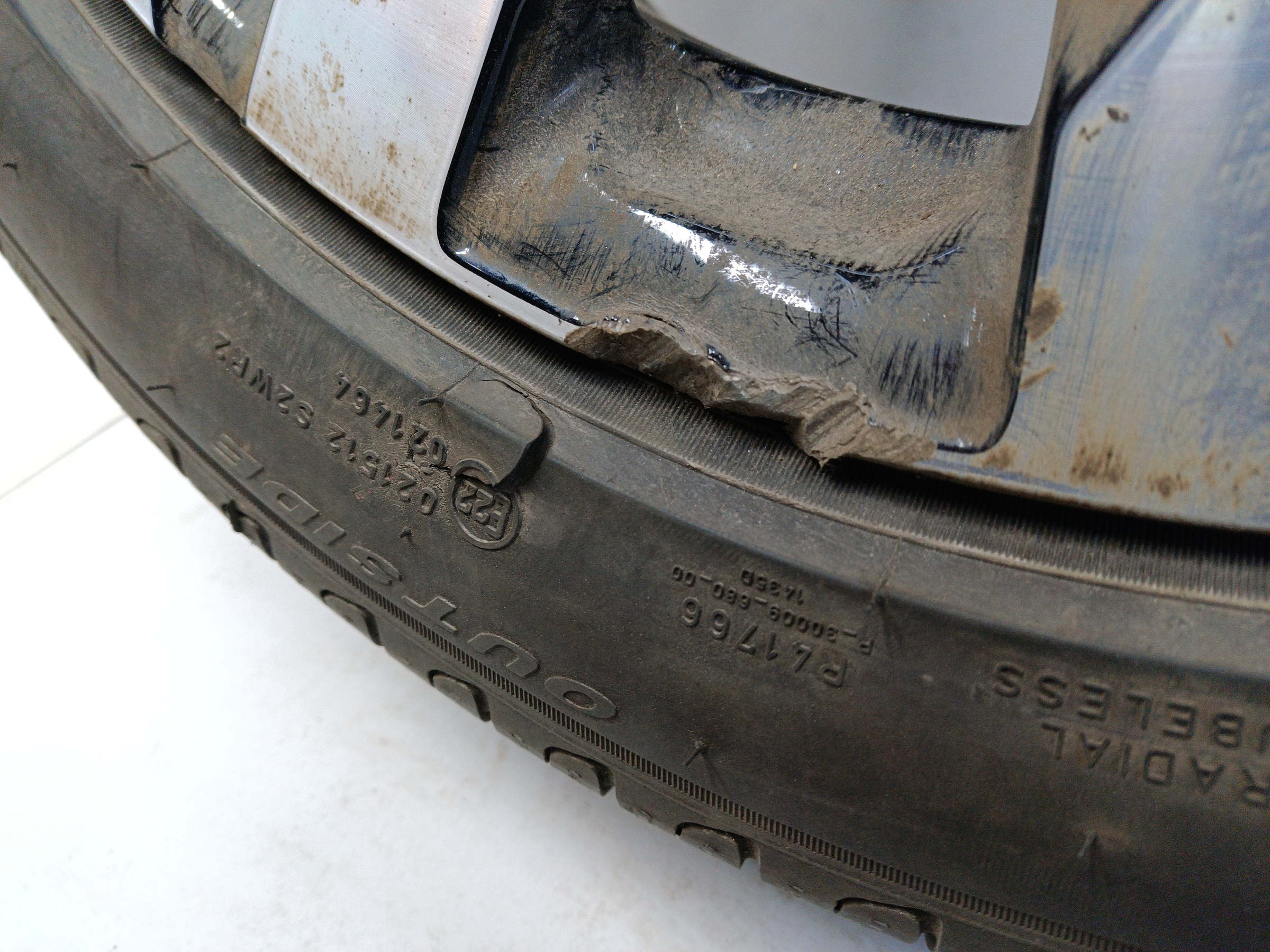 Диск колеса литой Lada Vesta Cross R17