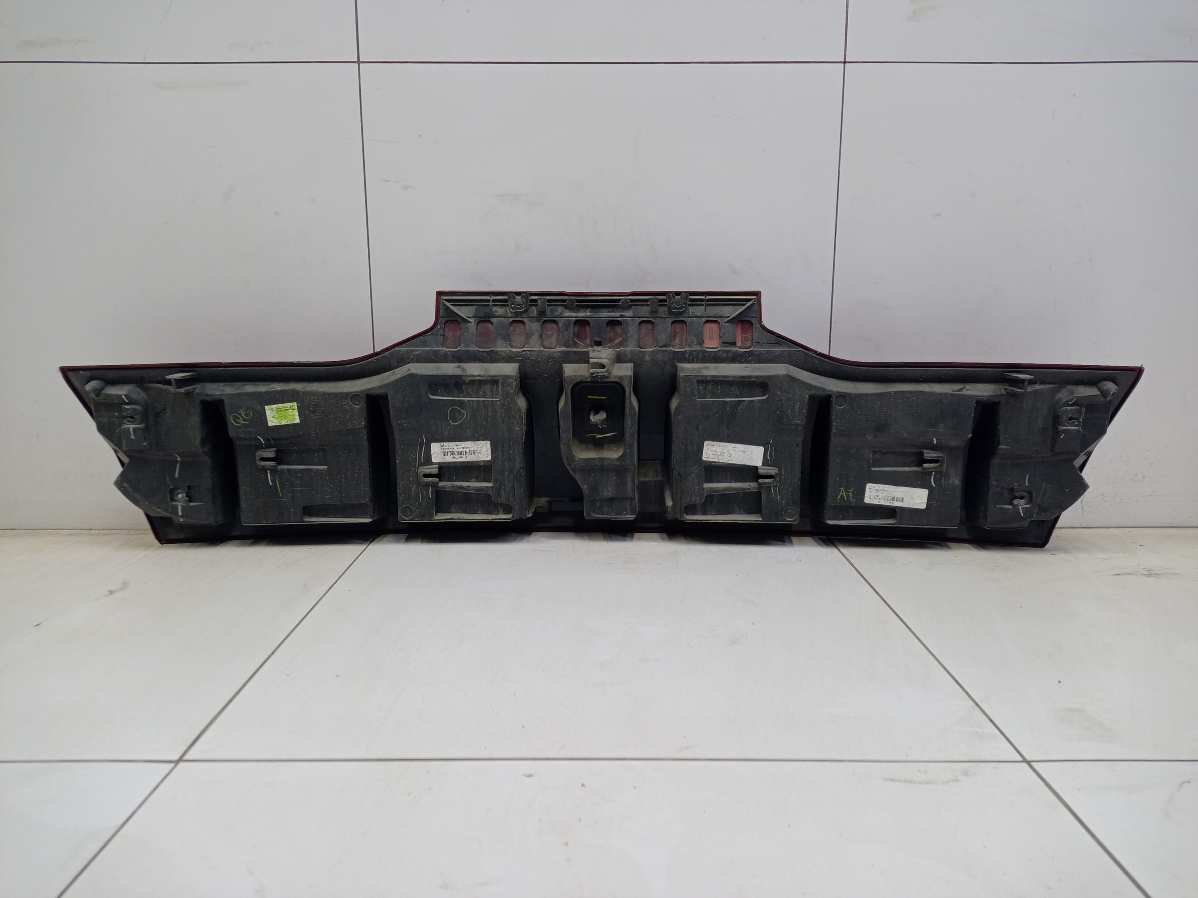 Накладка крышки багажника BMW X6 G06