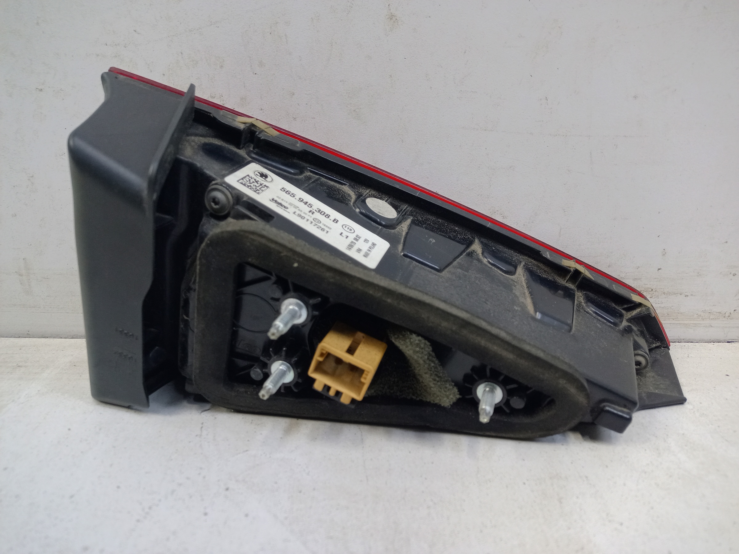 Фонарь задний правый внутренний Skoda Kodiaq LED