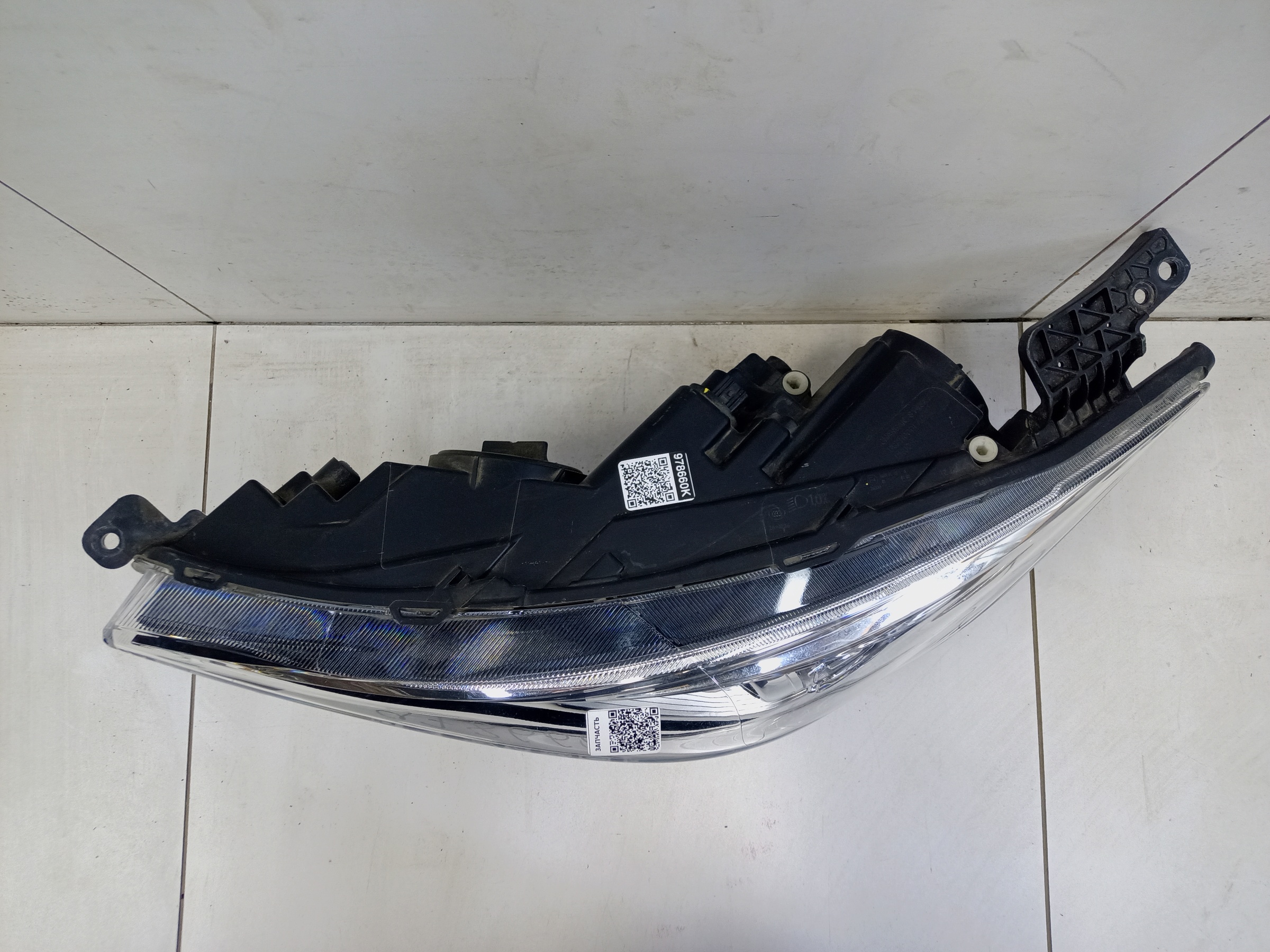 Фара передняя левая Changan Alsvin галоген линза