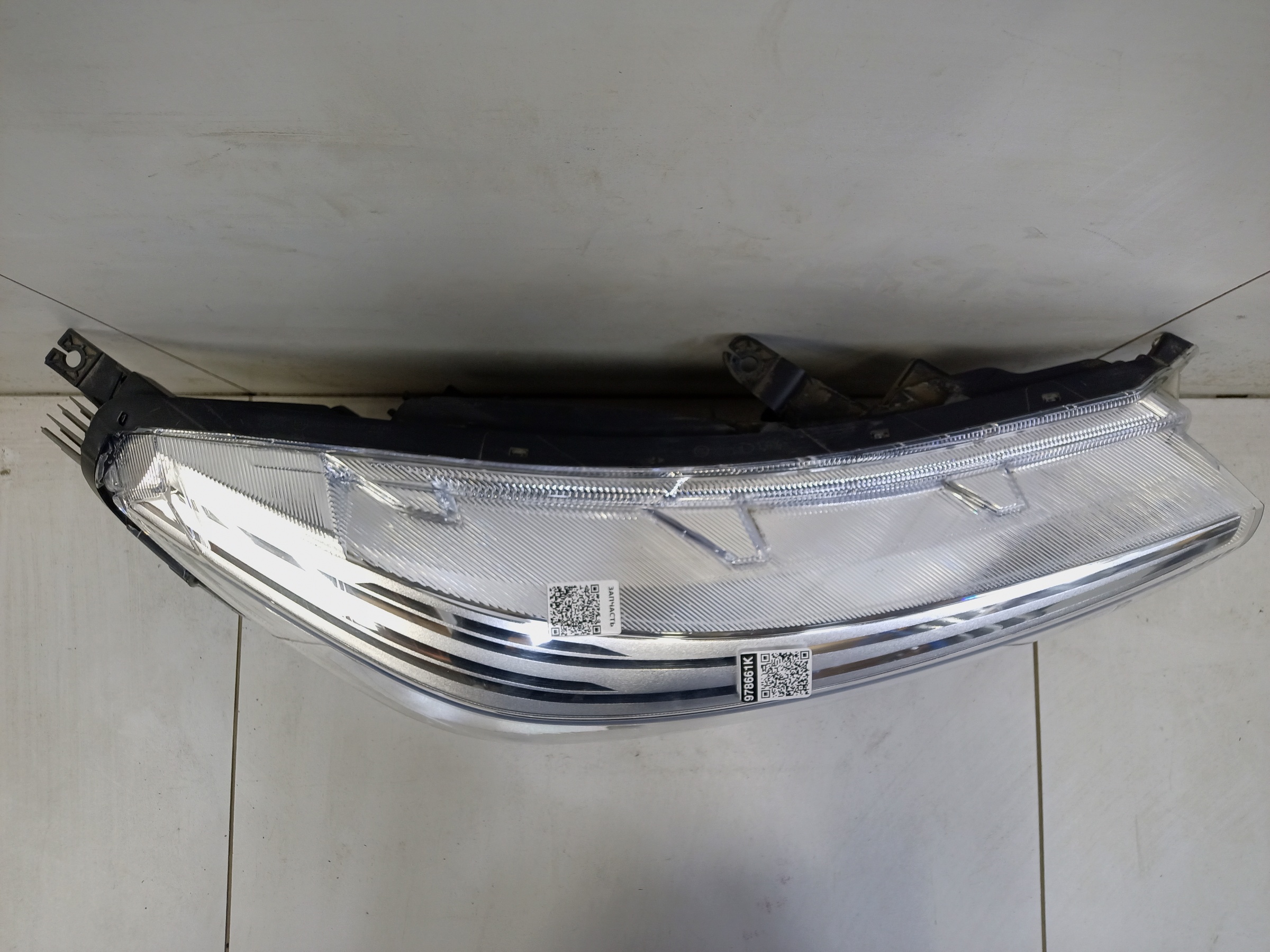 Фара передняя правая Haval M6 2 LED