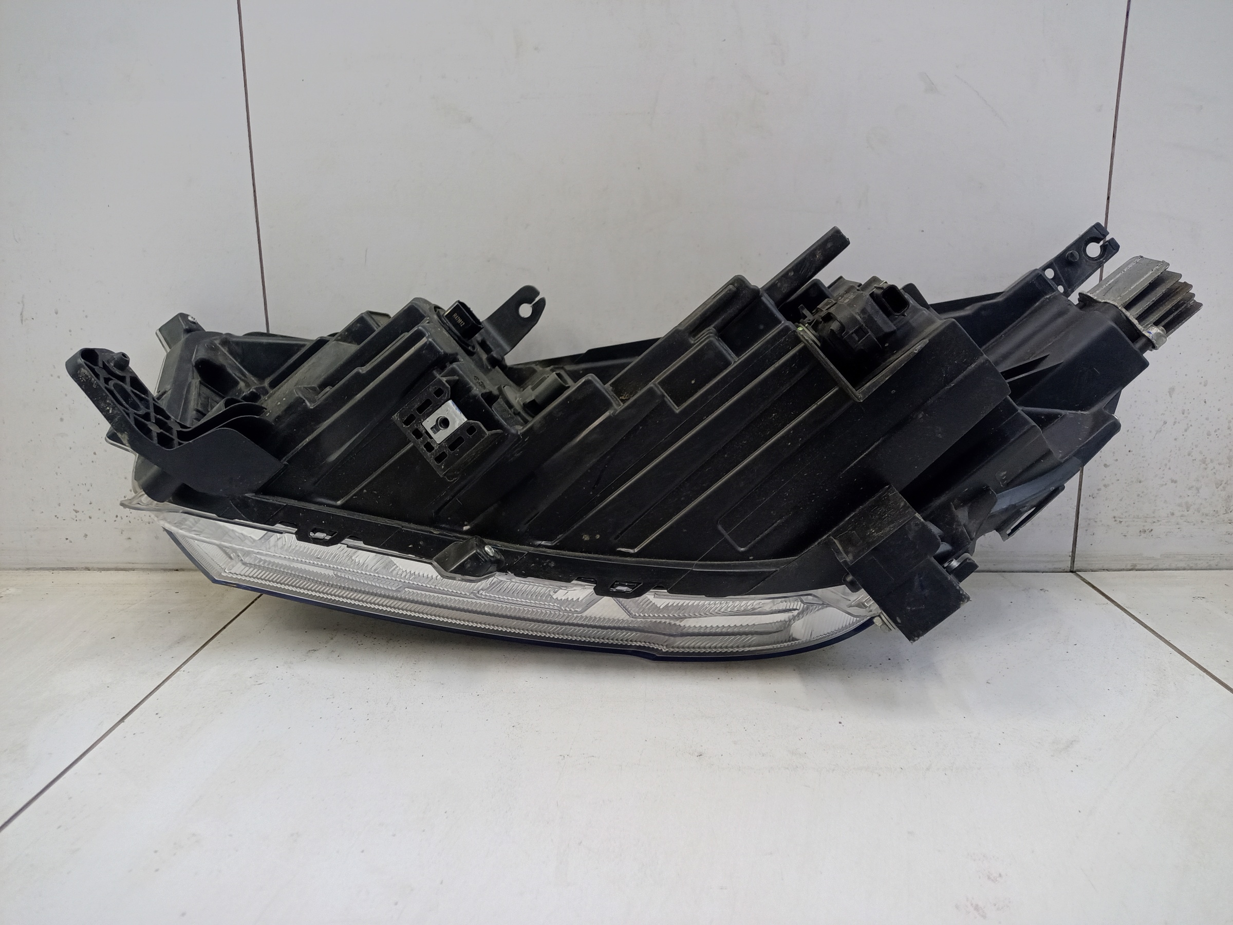 Фара передняя правая Haval M6 2 LED