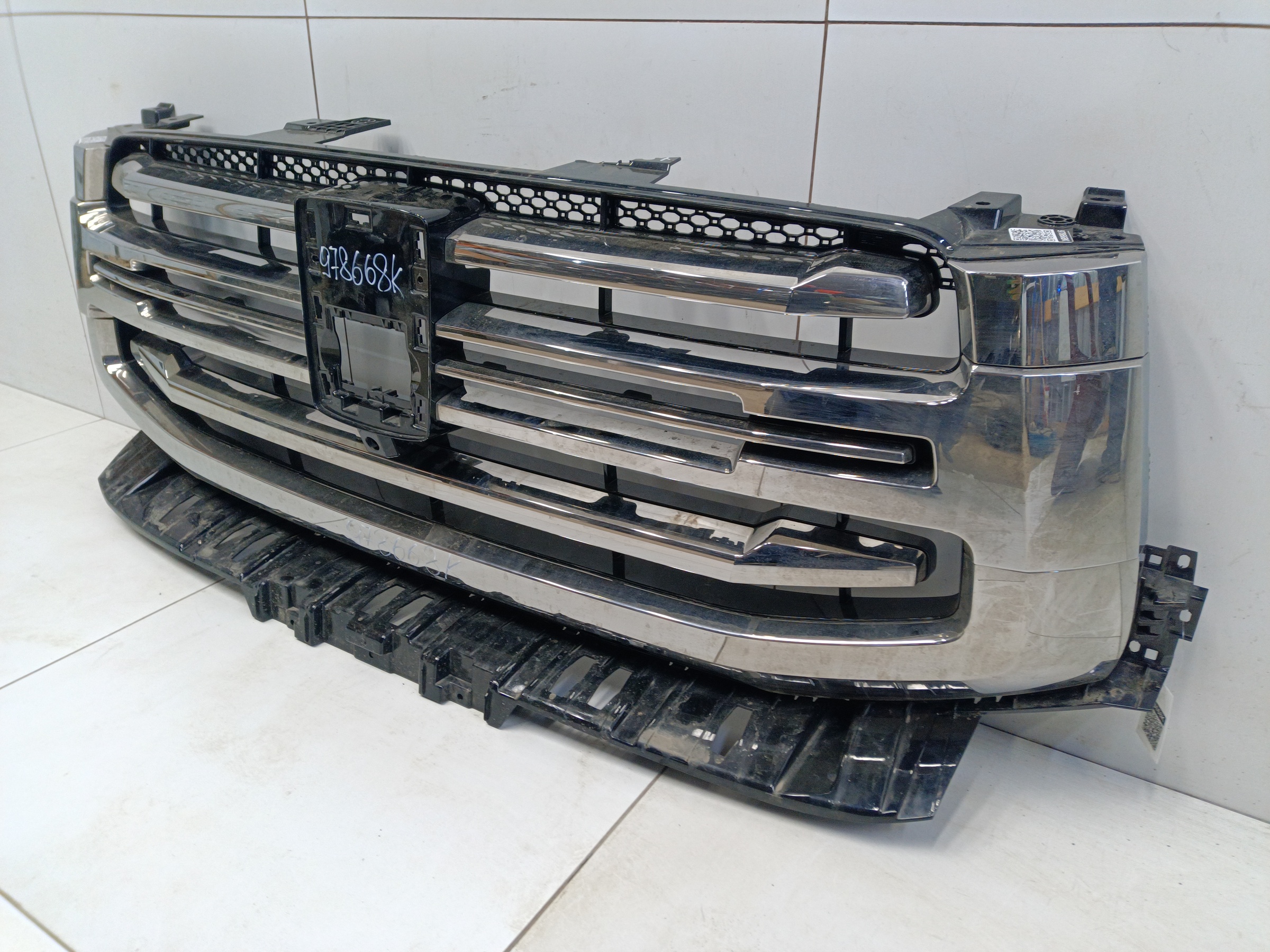 Решетка радиатора Tank 500