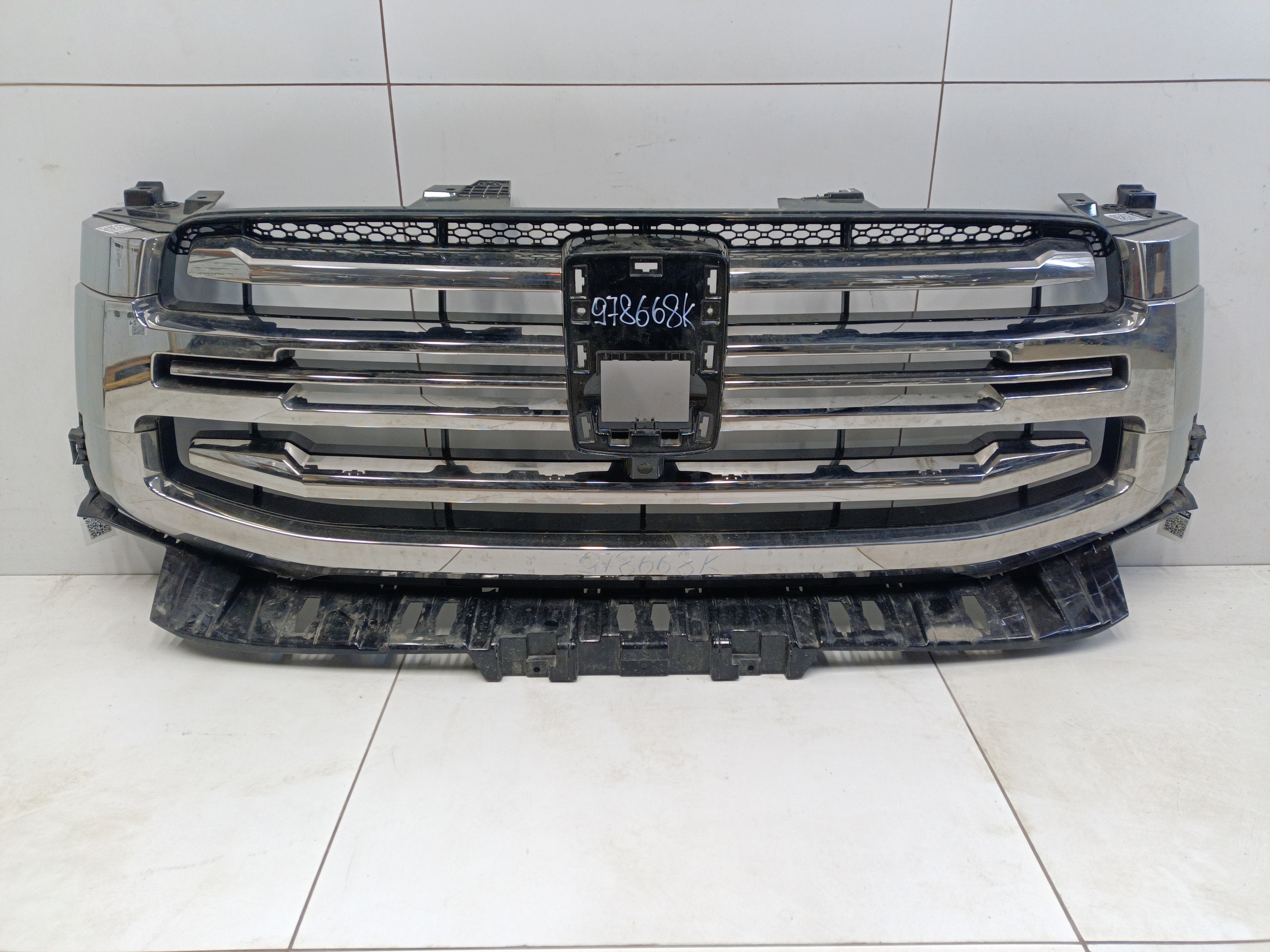 Решетка радиатора Tank 500