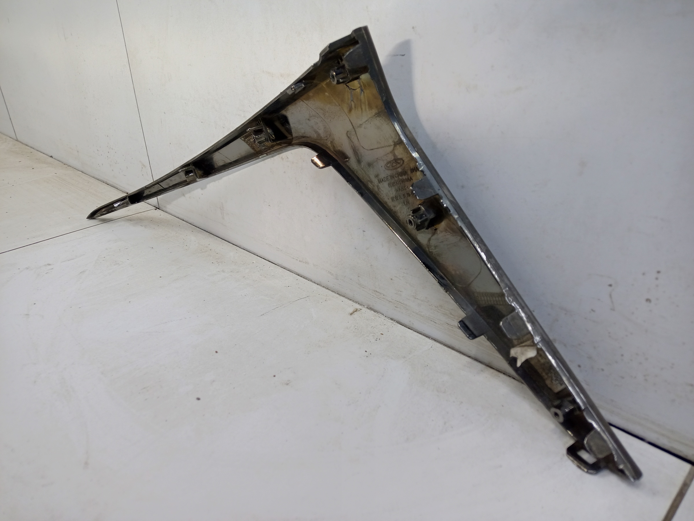 Накладка переднего бампера левая черный хром Chery Tiggo 7 Pro Max