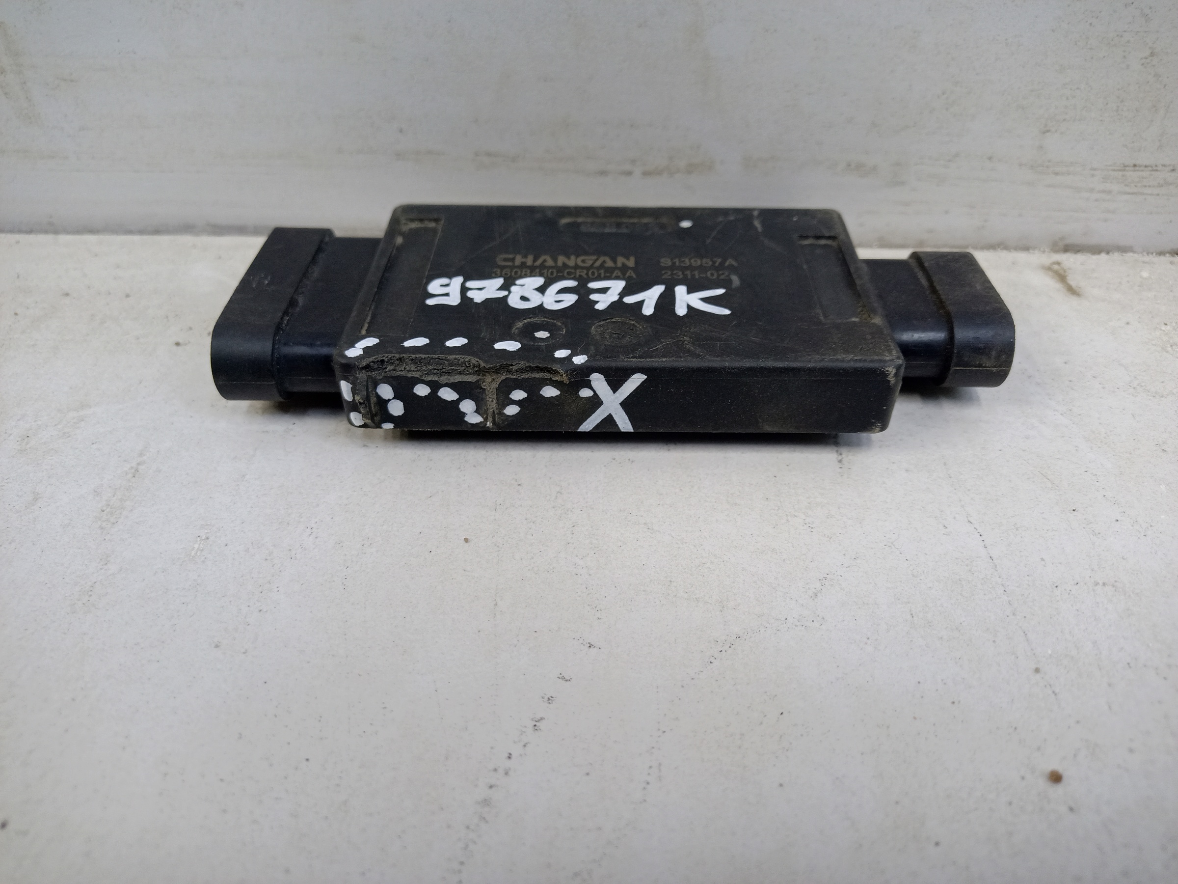 Датчик открытия крышки багажника Changan UNI-K