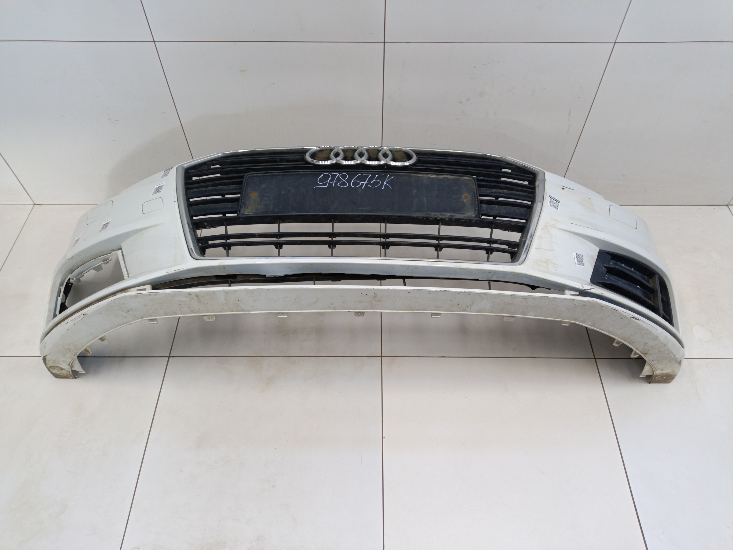 Бампер передний Audi A3 8V Restail Sedan