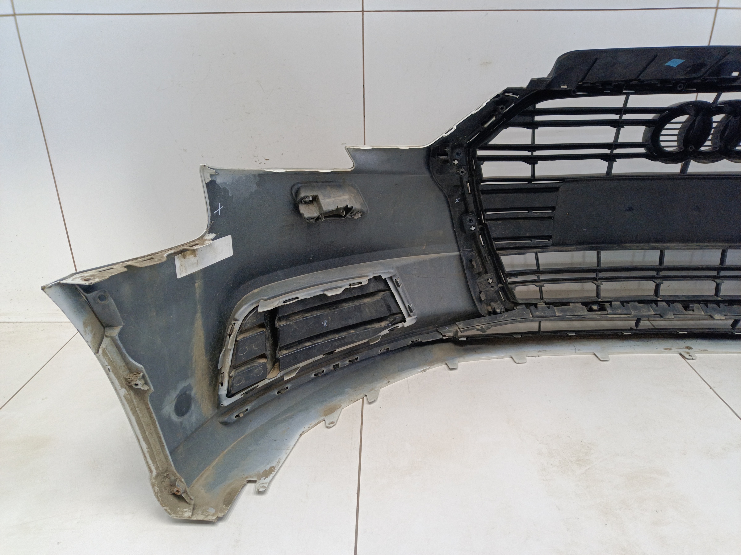 Бампер передний Audi A3 8V Restail Sedan