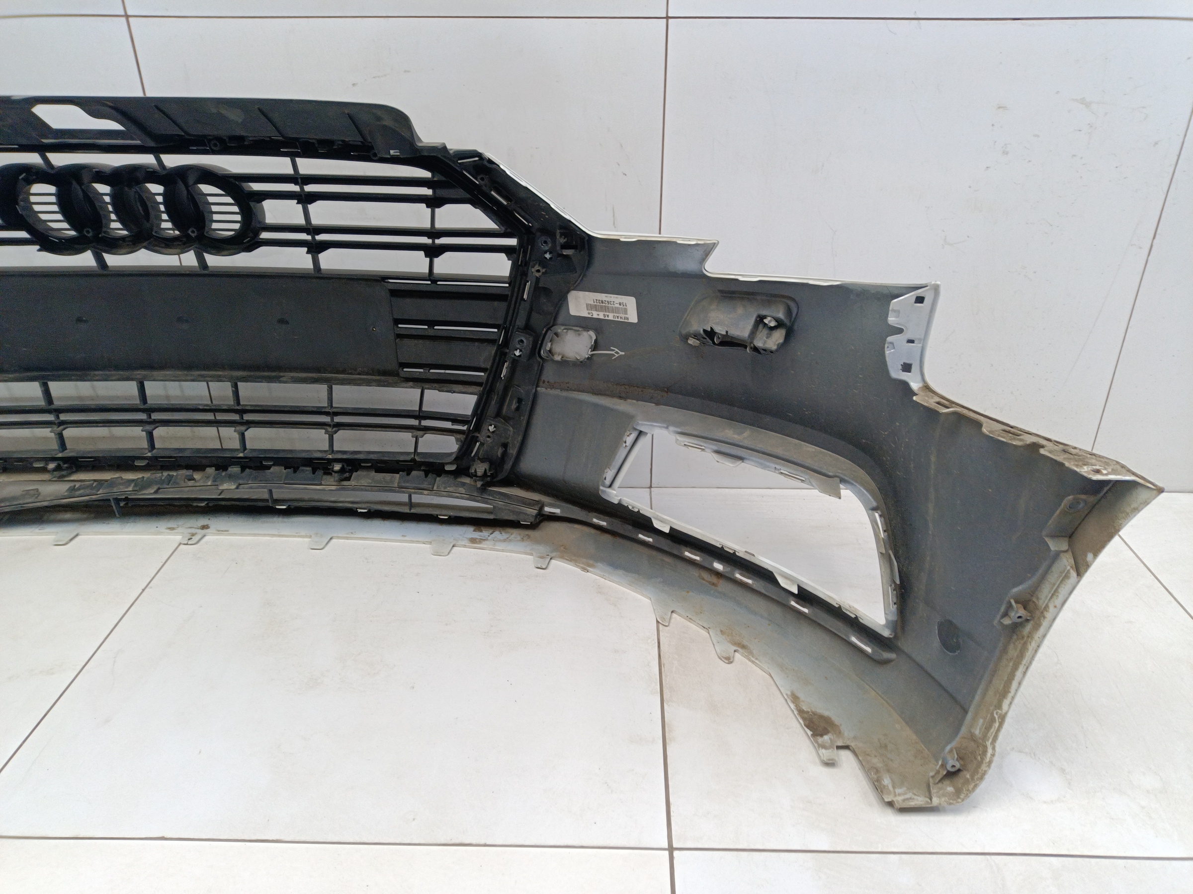 Бампер передний Audi A3 8V Restail Sedan