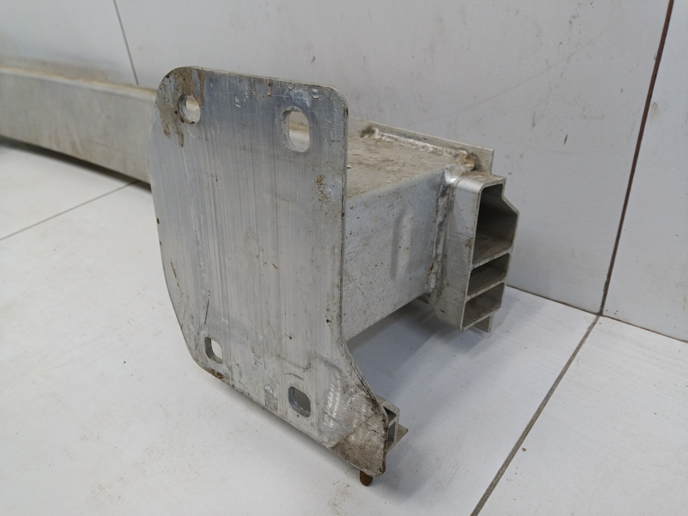 Усилитель заднего бампера BMW X5 G05