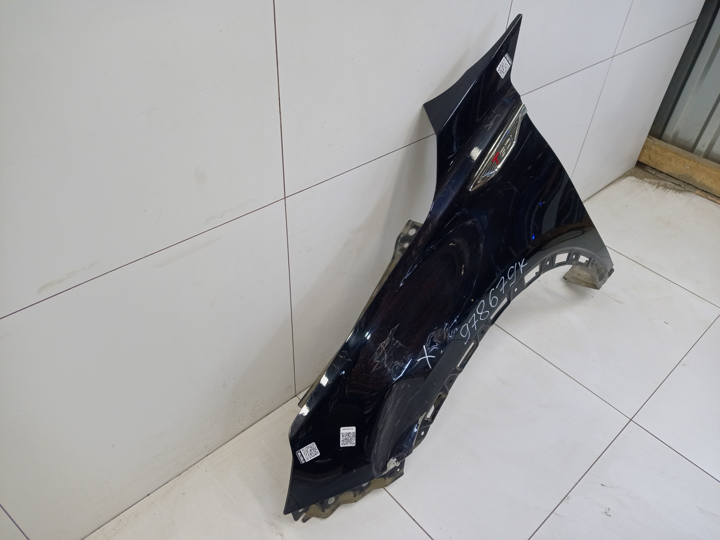 Крыло переднее левое Chery Tiggo 8 Pro