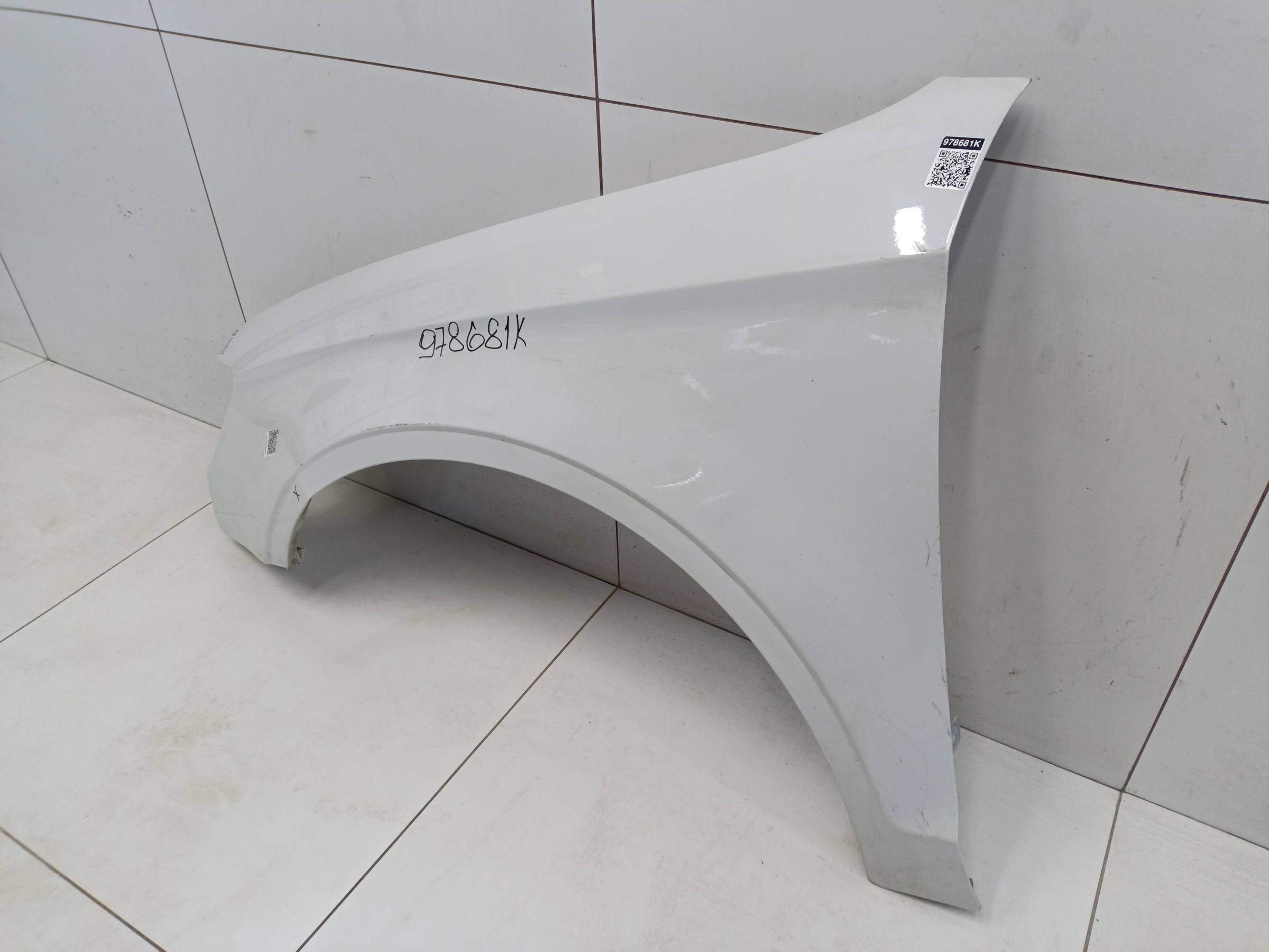 Крыло переднее левое Audi A3 8V