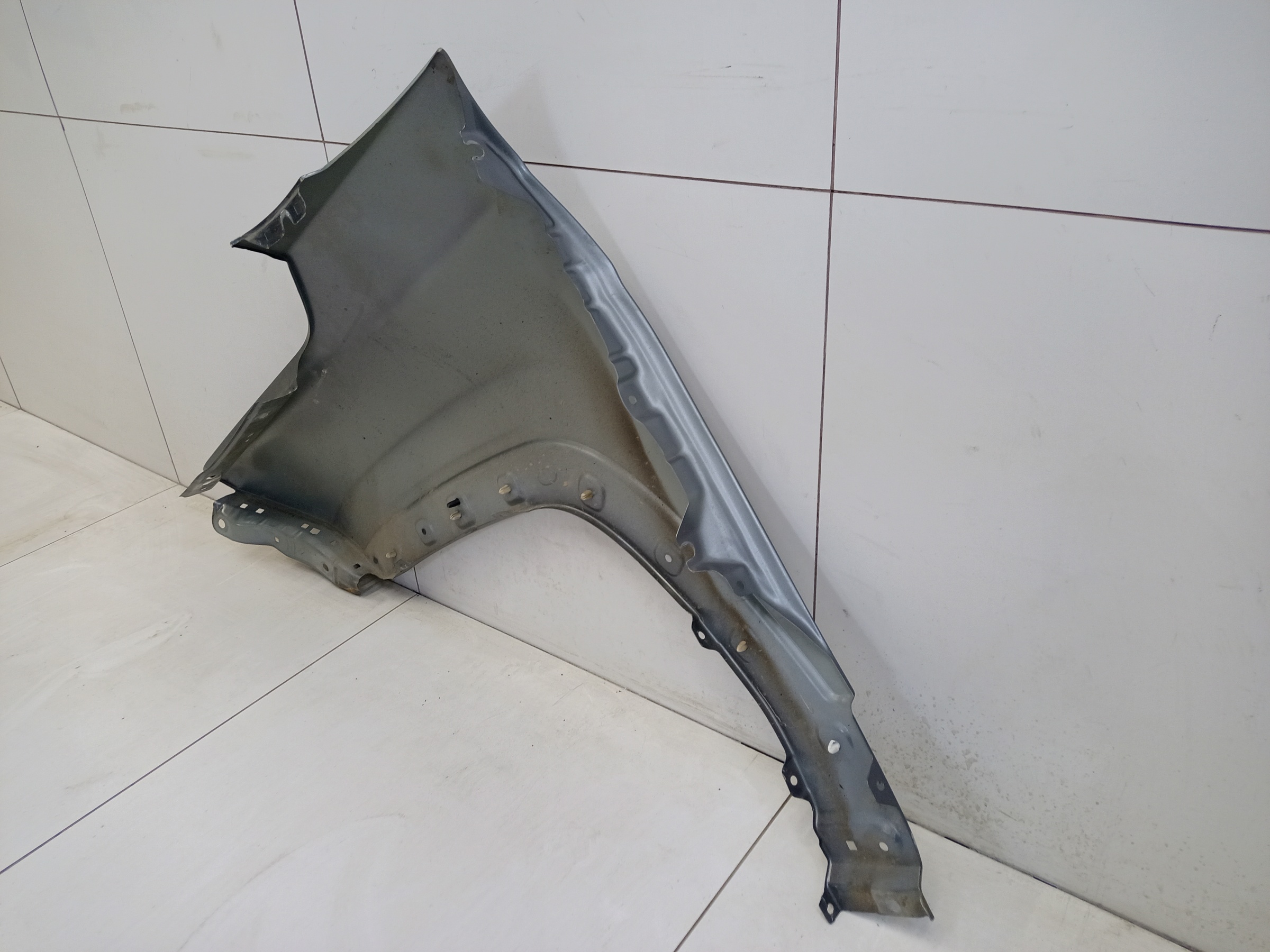 Крыло переднее правое Москвич 3