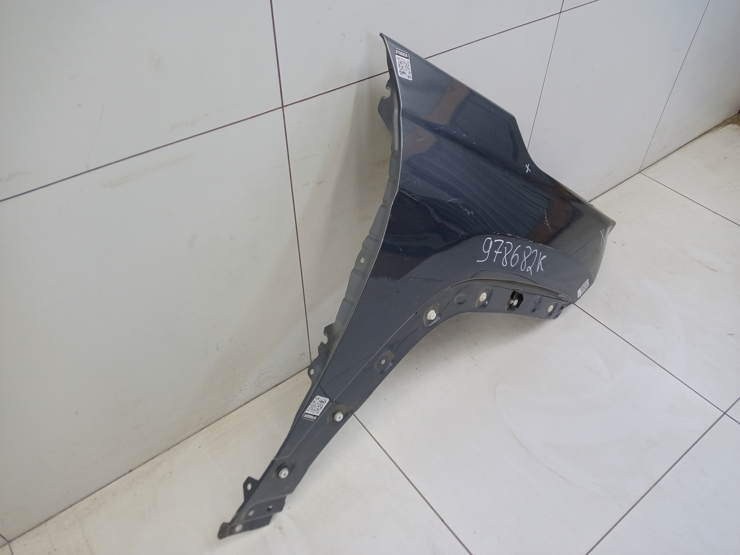 Крыло переднее правое Москвич 3