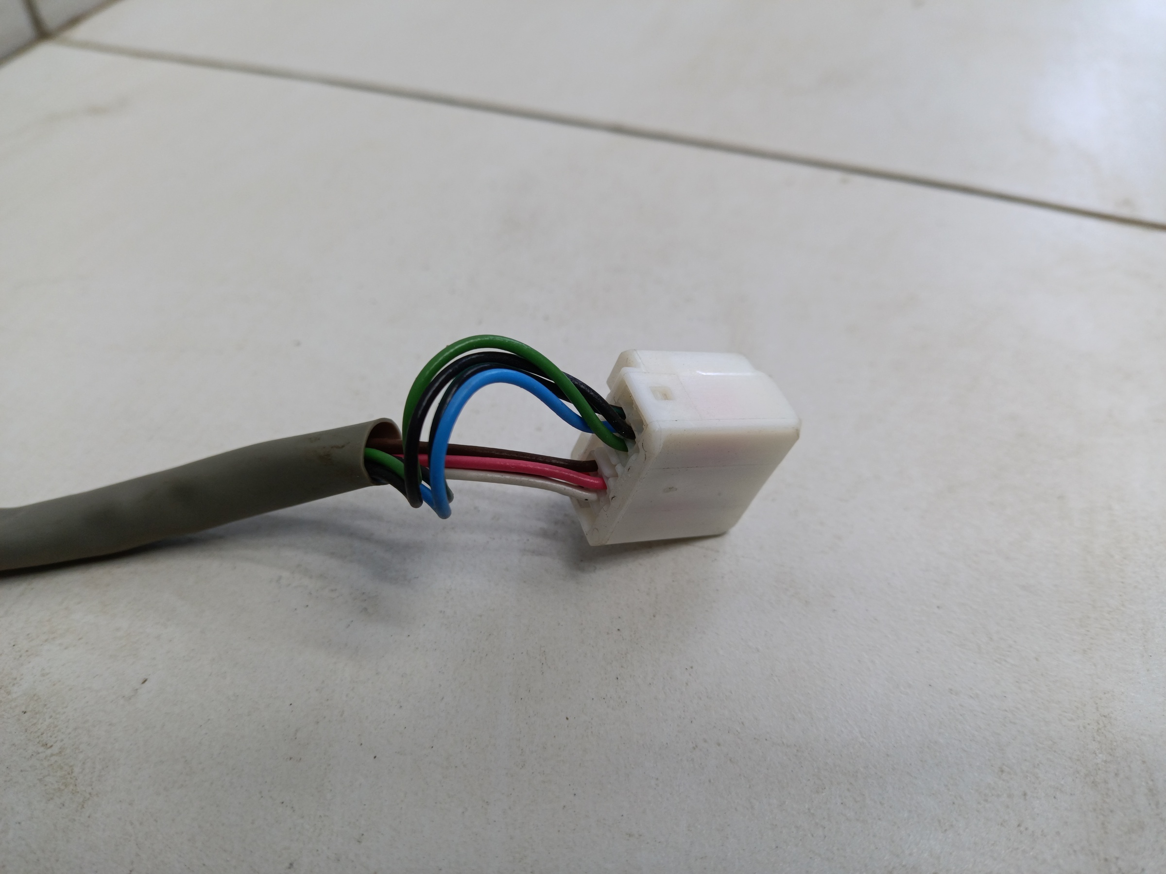 Зеркало левое Toyota RAV4 XA50 9 контактов