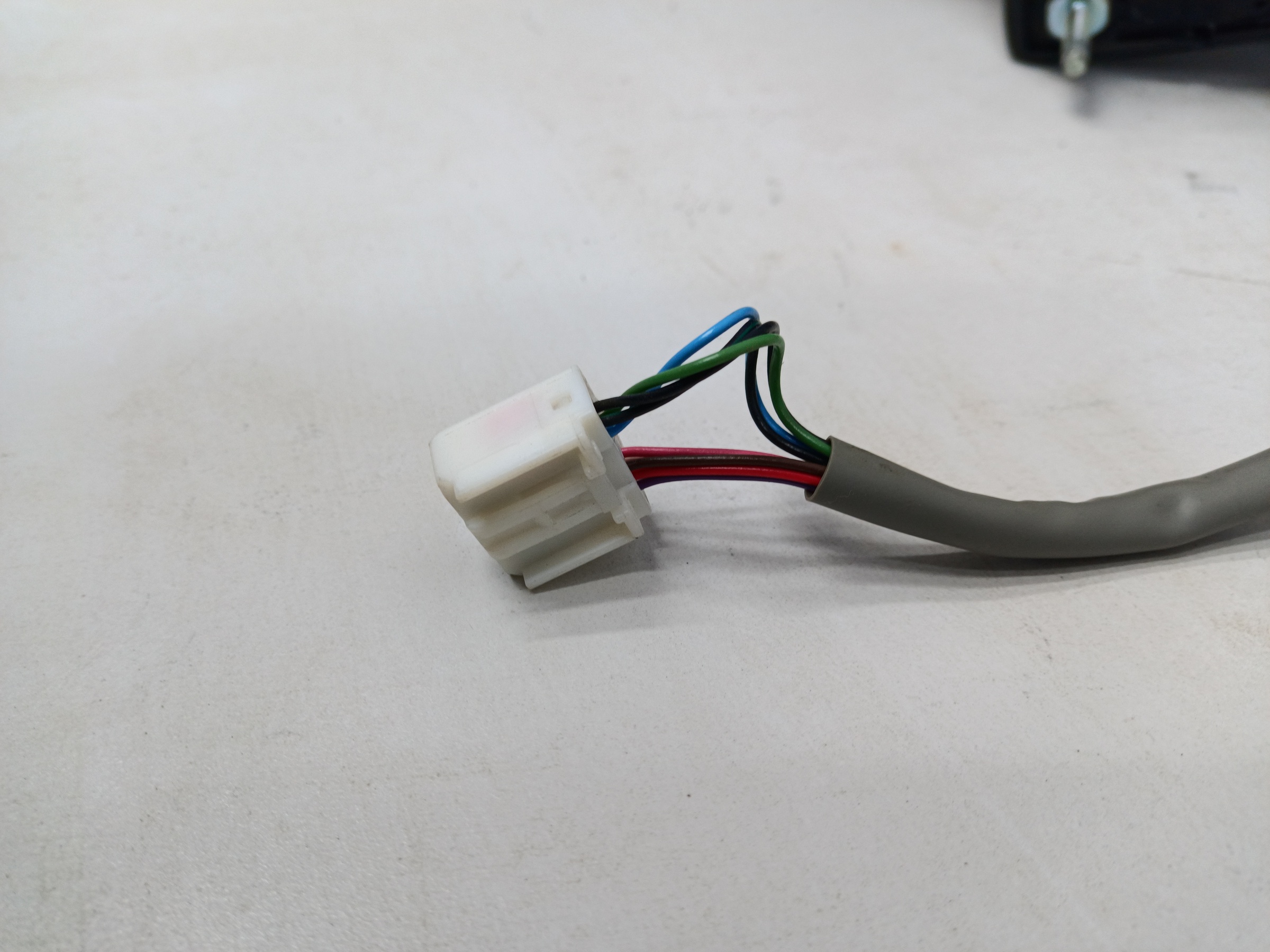 Зеркало левое Toyota RAV4 XA50 9 контактов