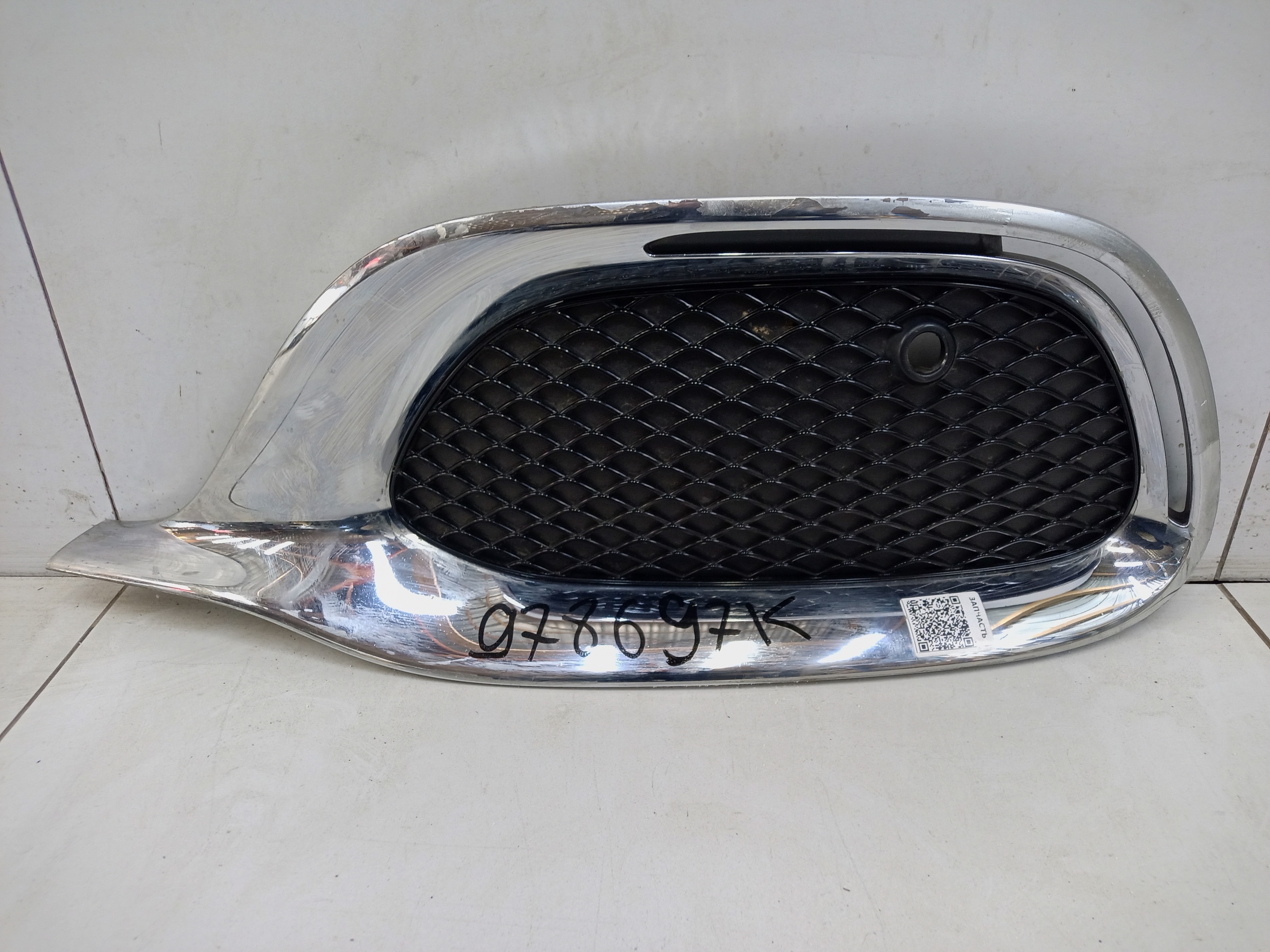 Решетка переднего бампера левая Mercedes Benz S-Klasse W223 Maybach