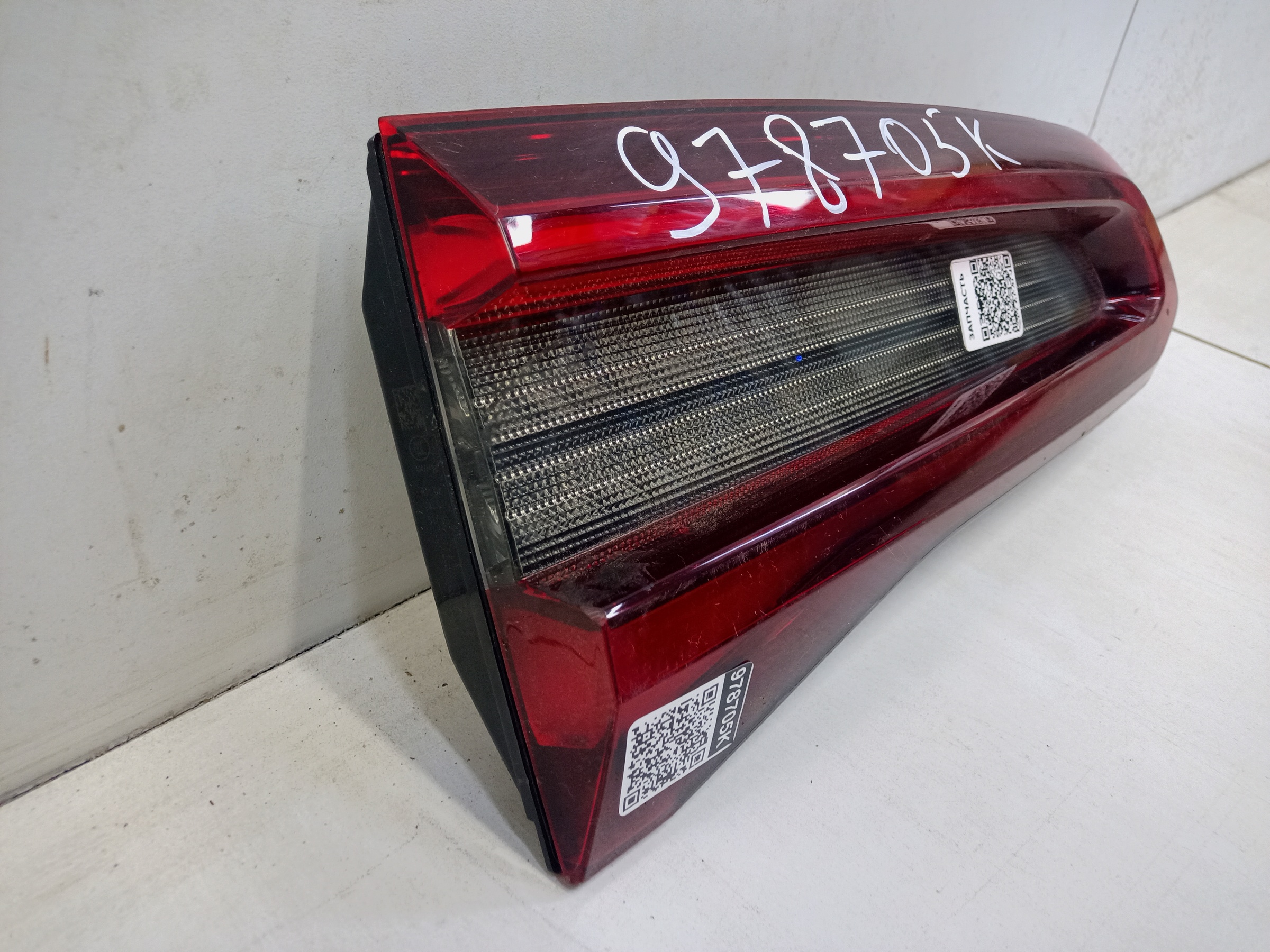 Фонарь задний левый внутренний BMW X5 G05 LED