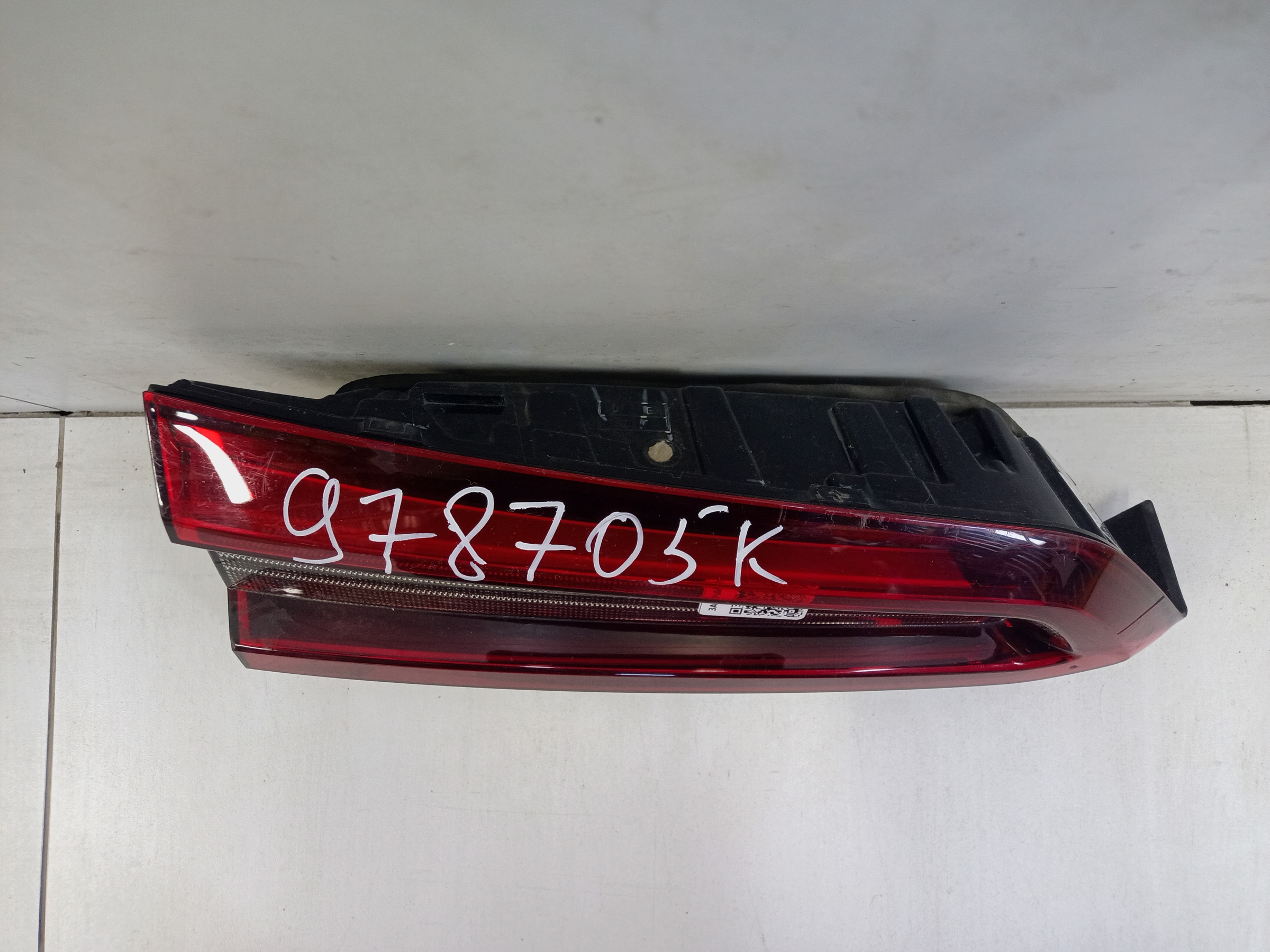 Фонарь задний левый внутренний BMW X5 G05 LED